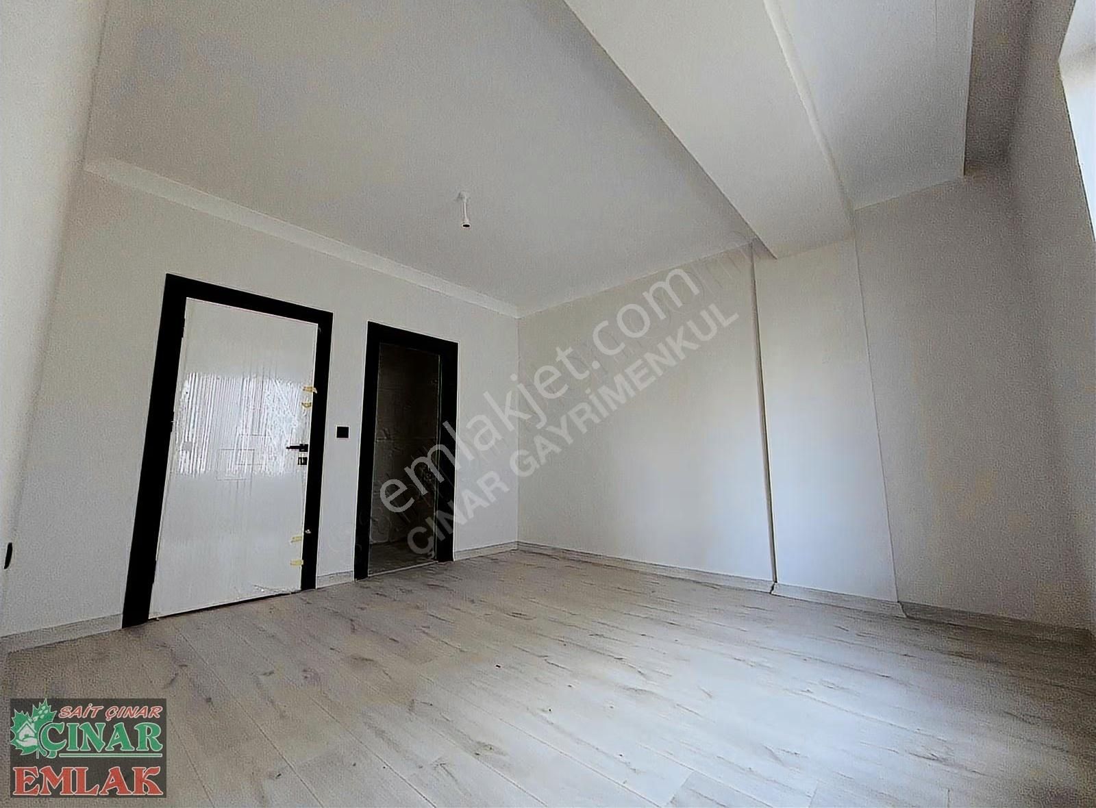 Çınar'dan Konfor Alanı Yüksek Merkezi Konumda 3+1 Arakat Dairesi - Görsel 22