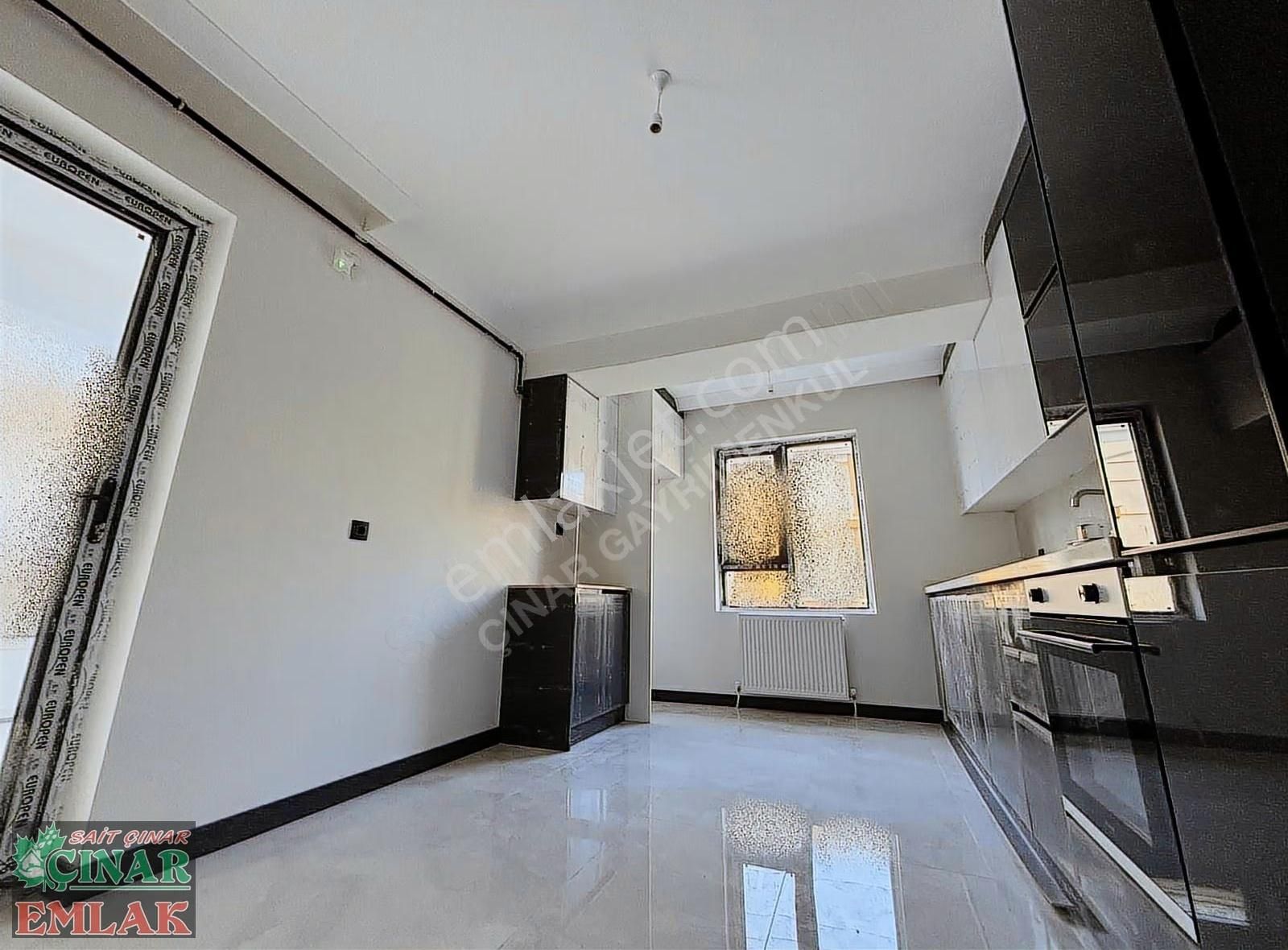 Çınar'dan Konfor Alanı Yüksek Merkezi Konumda 3+1 Arakat Dairesi - Görsel 35