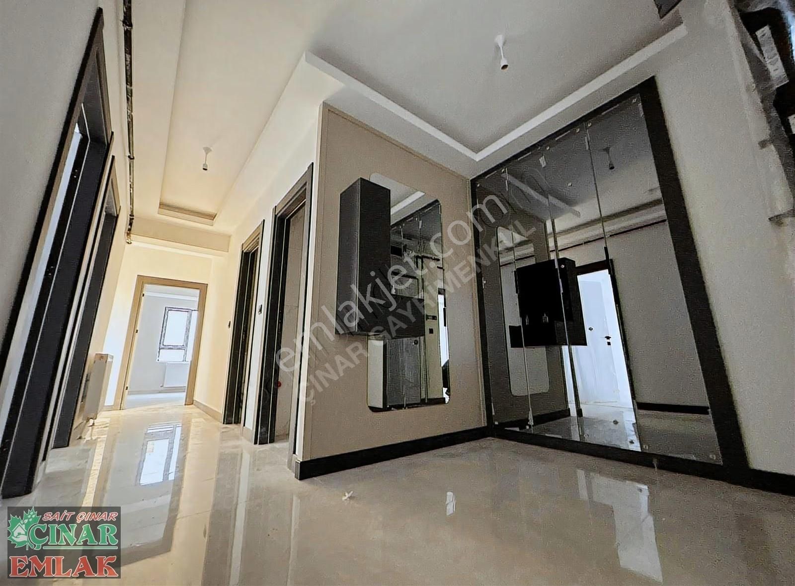Çınar'dan Konfor Alanı Yüksek Merkezi Konumda 3+1 Arakat Dairesi - Görsel 5