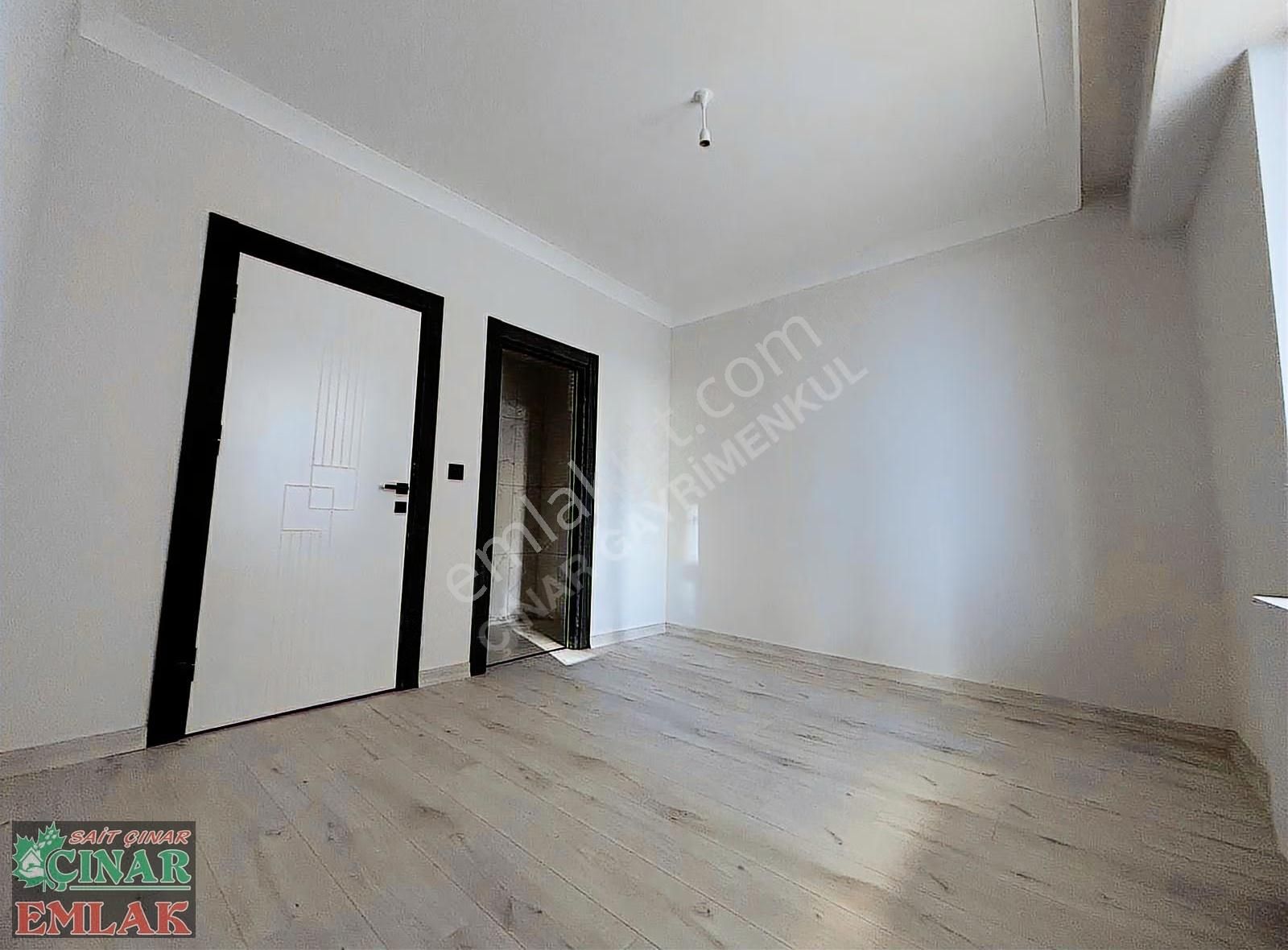 Çınar'dan Her Yere Rahat Ulaşım Sağlayan Geniş 3+1 Giriş Dairesi - Görsel 5