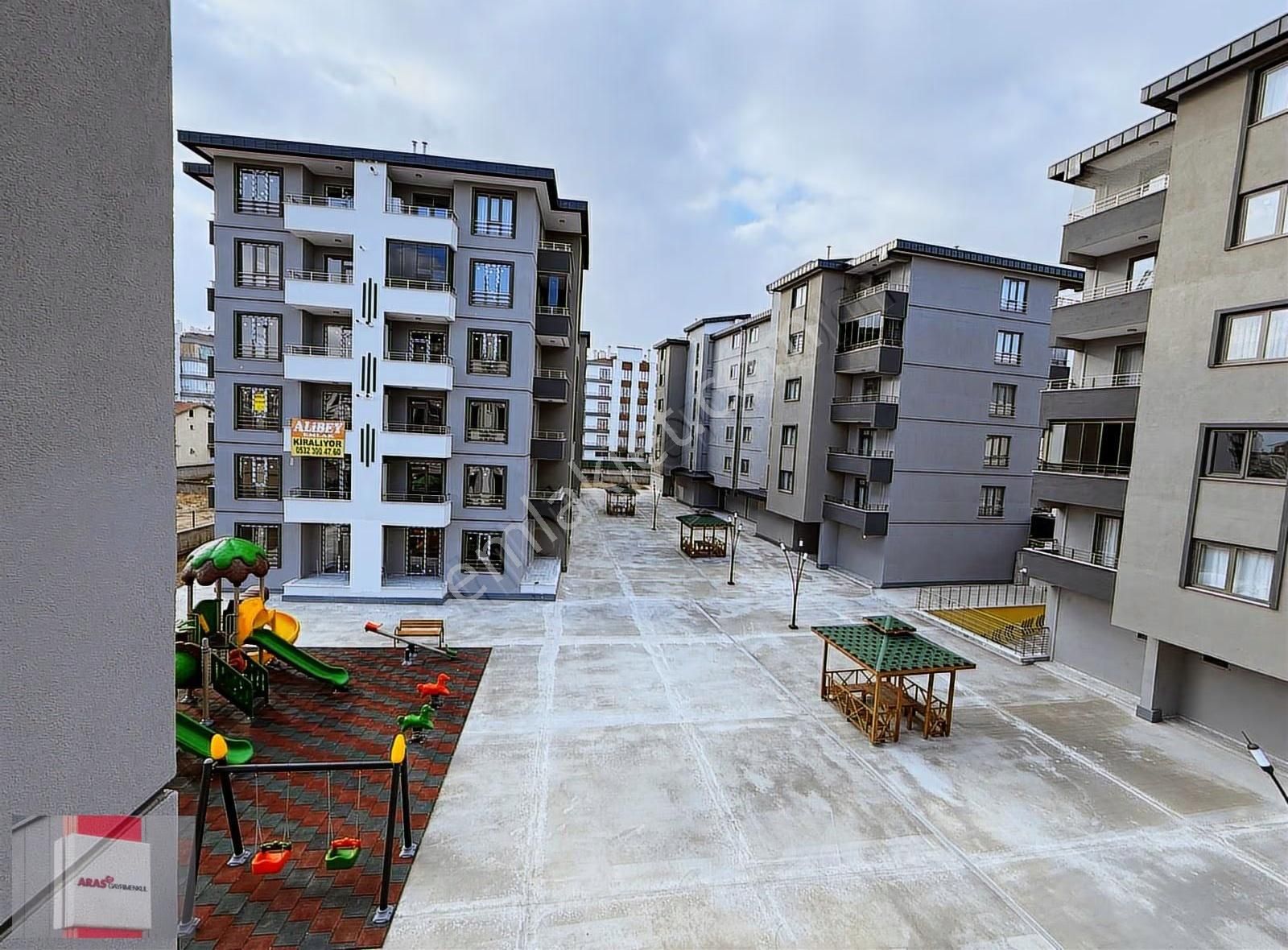 Fetih Cad. Hacıveys Zade Mah.site İçi 2+1 Ara Kat Sıfır Daireler - Görsel 13