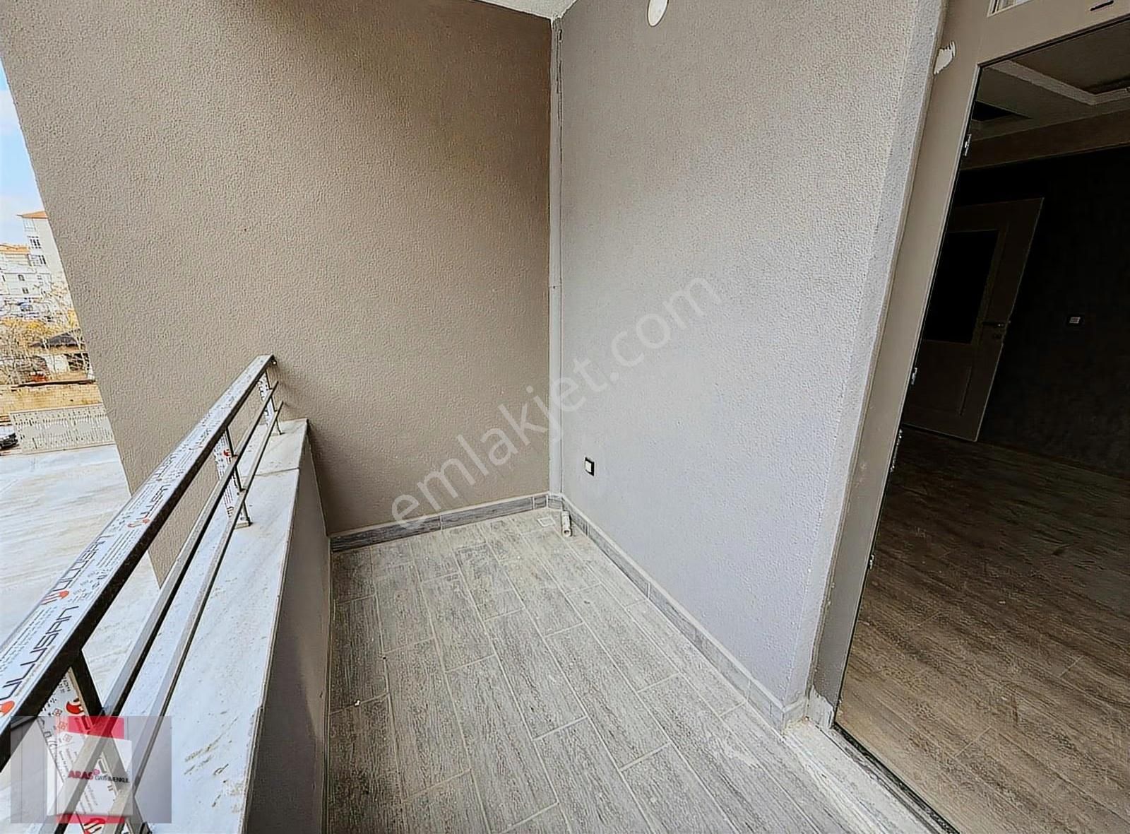 Fetih Cad. Hacıveys Zade Mah.site İçi 2+1 Ara Kat Sıfır Daireler - Görsel 8