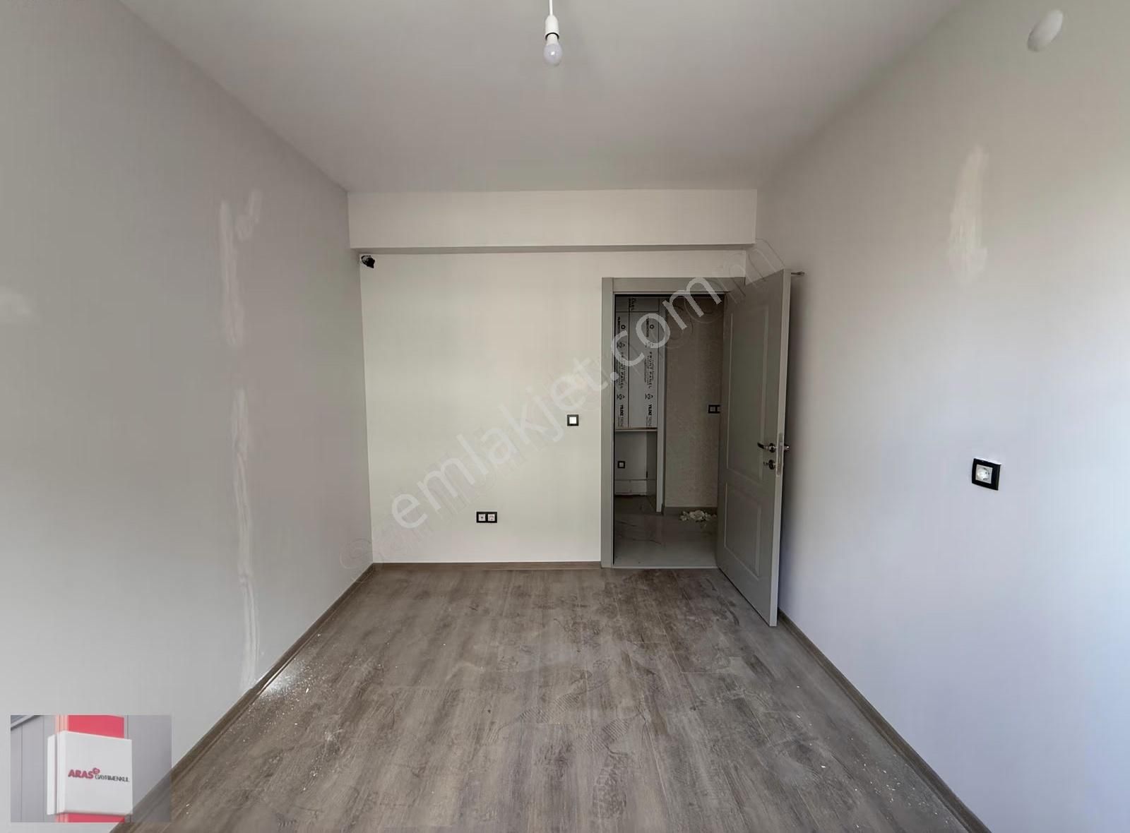 Fetih Cad. Hacıveys Zade Mah.site İçi 2+1 Ara Kat Sıfır Daireler - Görsel 10