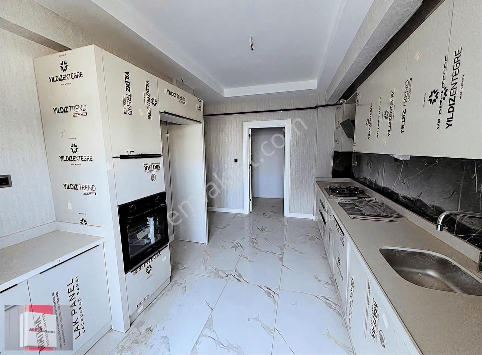 Selehattin Eyyubi Mahallesi Satılık Sıfır 4+1 Zemin Kat Dair