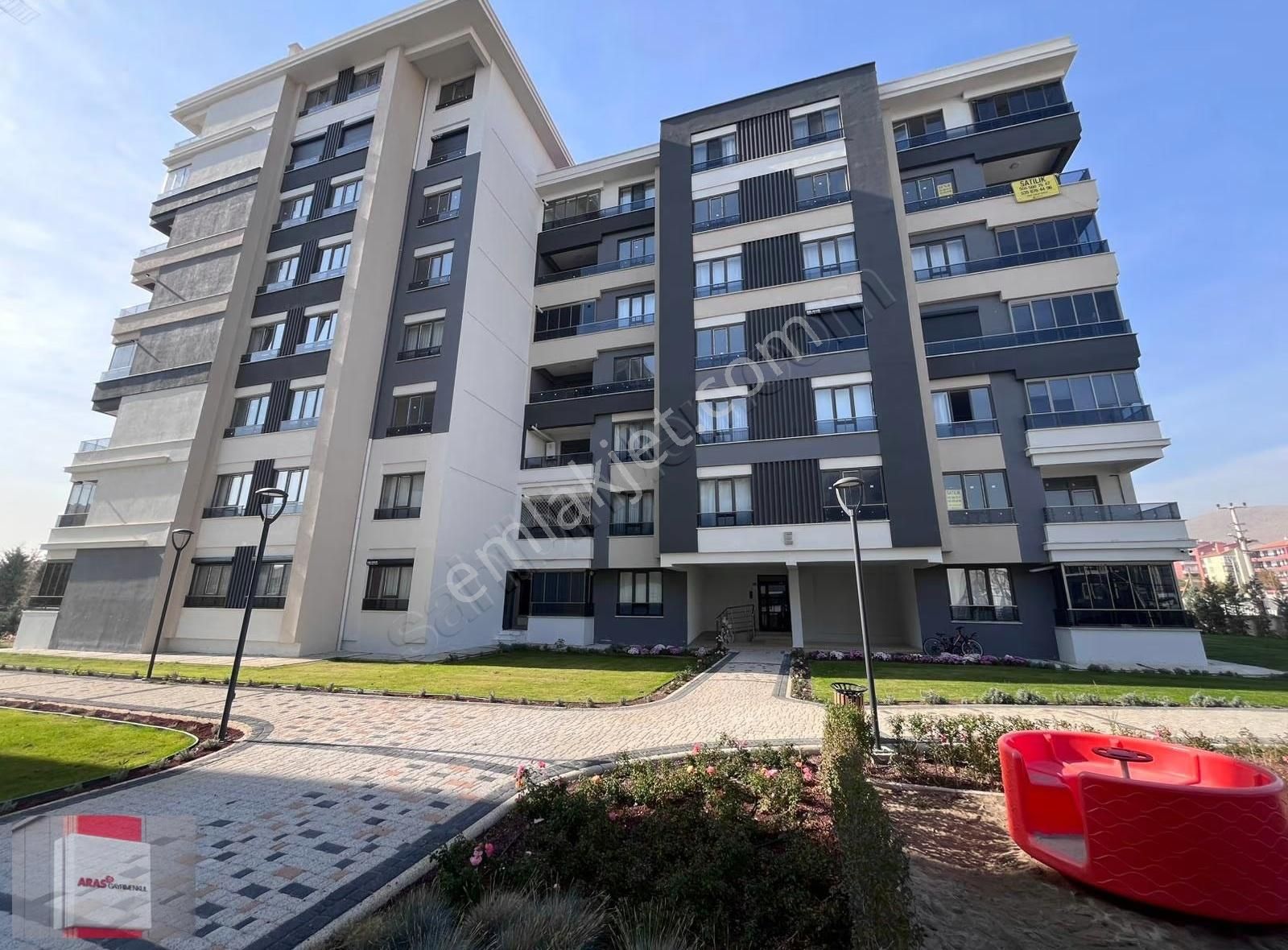 Selehattin Eyyubi Mahallesi Satılık Sıfır 4+1 Zemin Kat Dair - Görsel 6