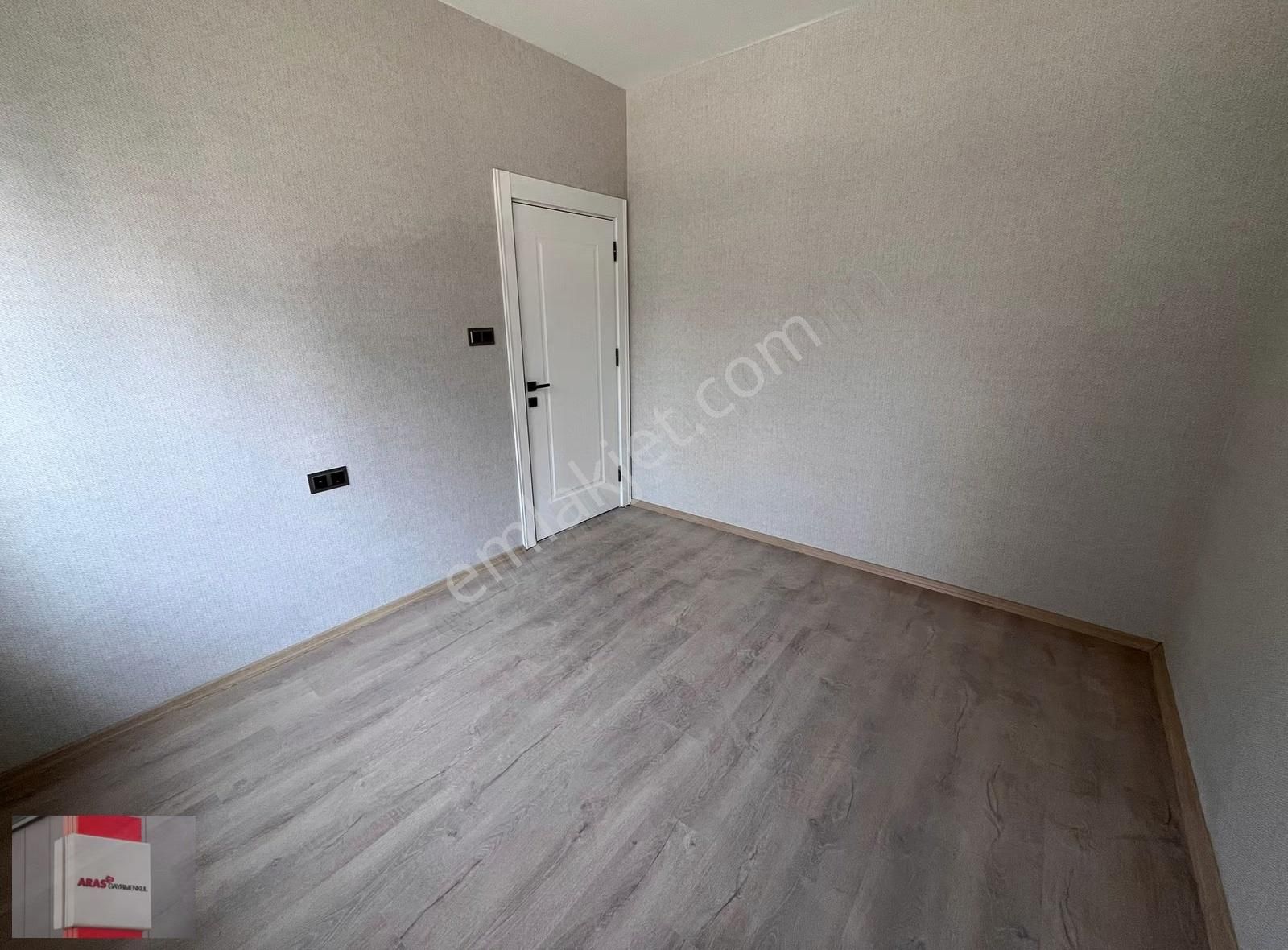 Selehattin Eyyubi Mahallesi Satılık Sıfır 4+1 Zemin Kat Dair - Görsel 14