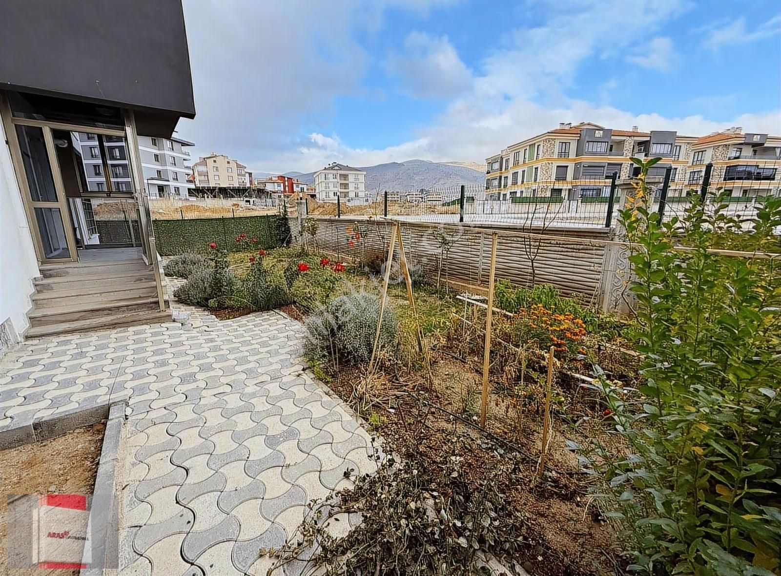 Aras Gyo Dan Selehattin Eyyubi Mahallesi Satılık Geniş 3+1 Daire - Görsel 24