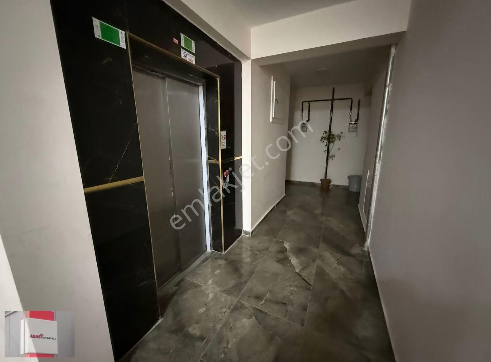 Aras Gyo Dan Selehattin Eyyubi Mahallesi Satılık Geniş 3+1 Daire - Görsel 20