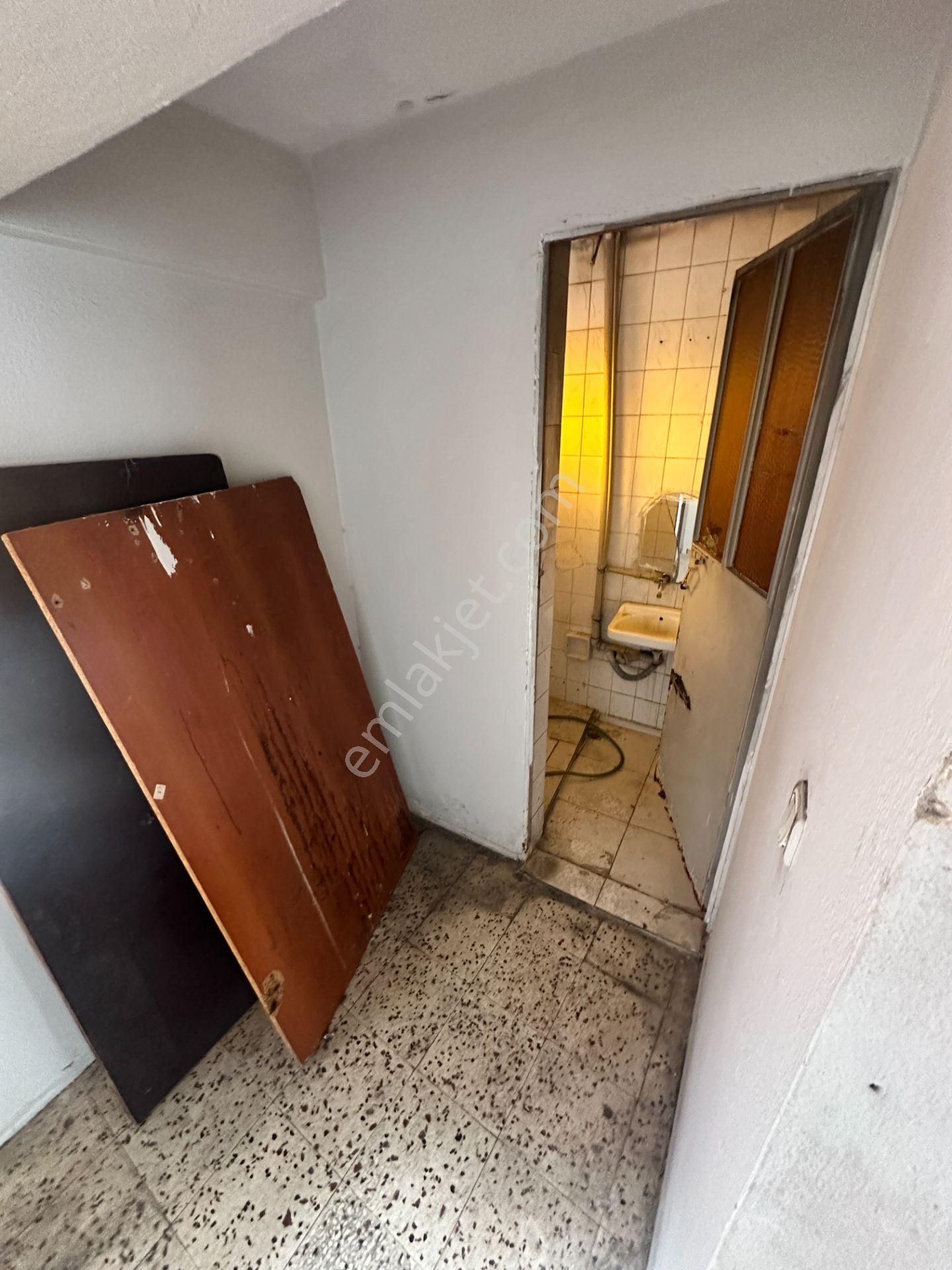 Çalışkan_dan Karabağlar Kaymakkuyu Da 250 M2 Kiralık İşyeri - Görsel 6