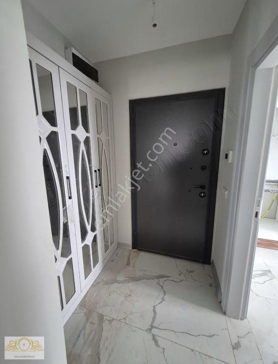 Emlak Centerterden Zafertepe Sağlık Ocağı Yanı Arakat Geniş 2+1 - Görsel 12