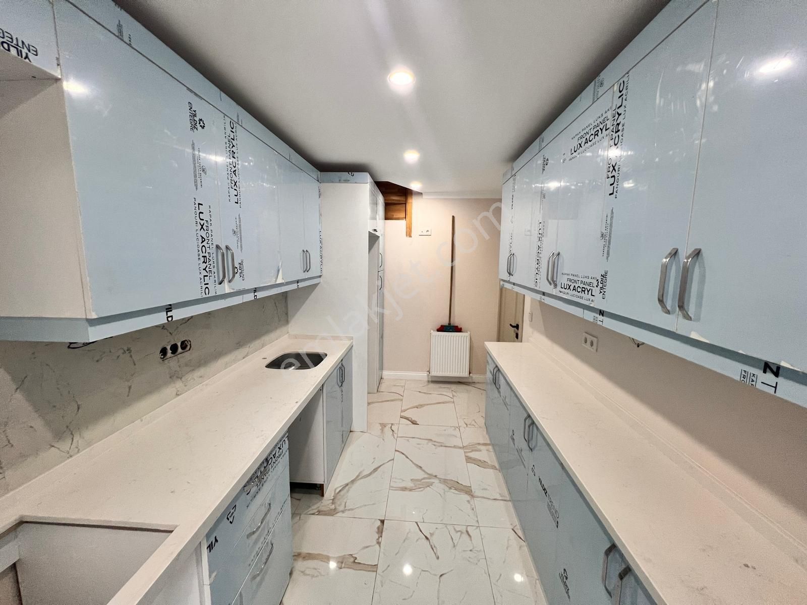 İmren Gayrimenkulden Satılık Gültepe Mh. 4+1 180 M2 Lüks Yapım Dubleks - Görsel 5