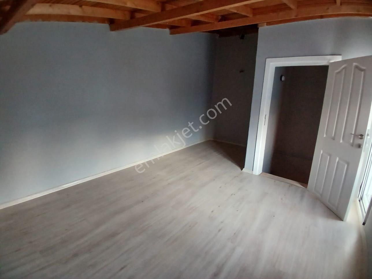 Kuşadası Kadınlar Denizi Bölgesi’nde Satılık Triplex - Görsel 27