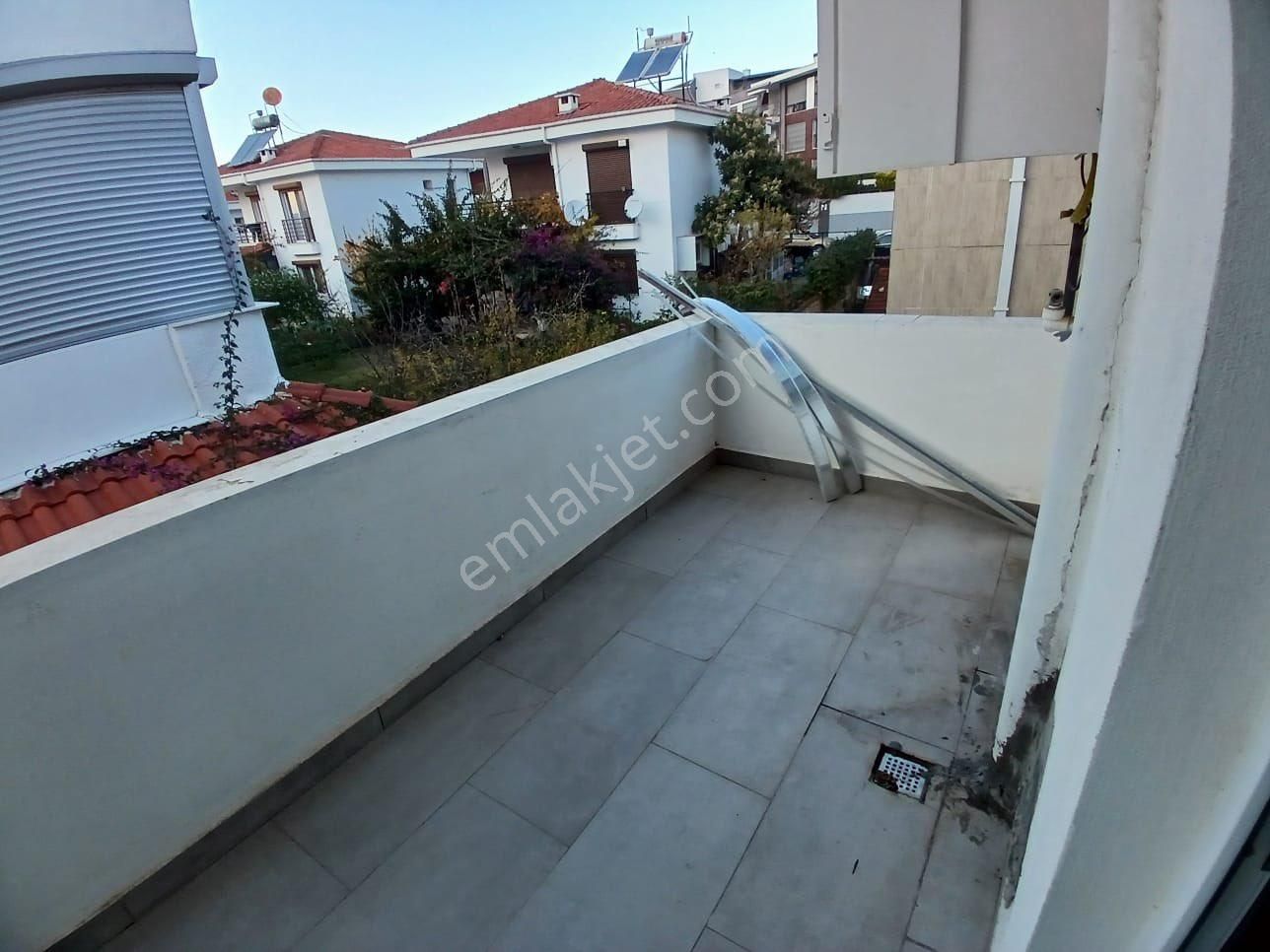 Kuşadası Kadınlar Denizi Bölgesi’nde Satılık Triplex - Görsel 18