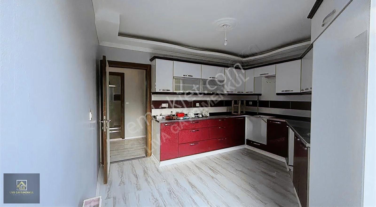 Buca Çamlıpınar Mahallesi 2+1 Kapalı Mutfak Çift Balkonlu Daire - Görsel 8