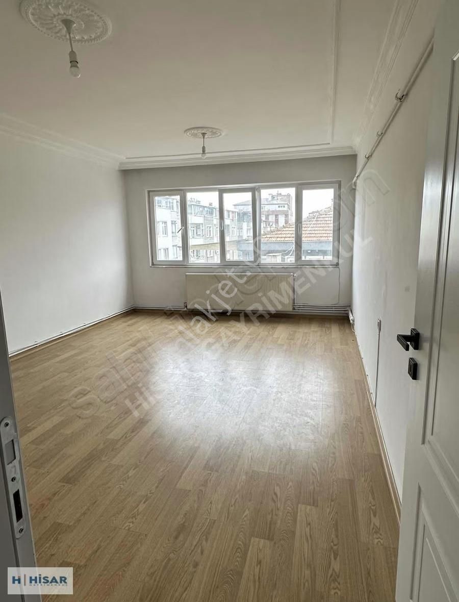 Hisar'dan 100.yıl Bulvarında Asansörlü Arakat Daire