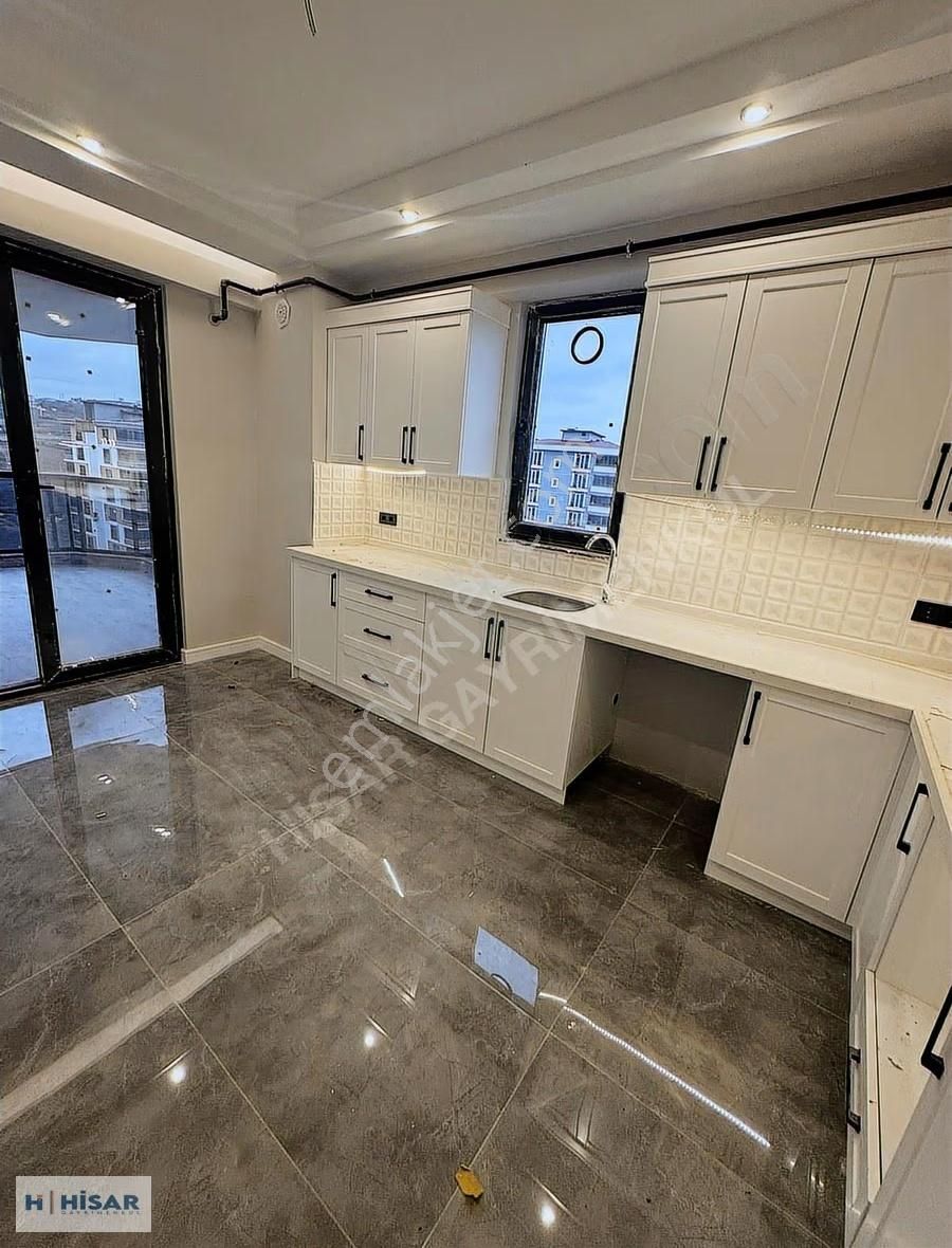 Hisar'dan Polatlı Bulvarına Cephe Lüks Daire