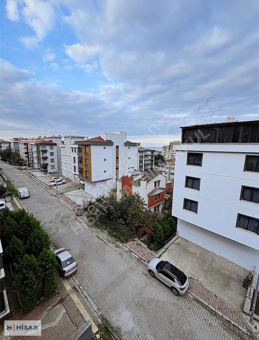 Hisar"dan Körfezde Tramvayın Altında Anayola Yakın Daire