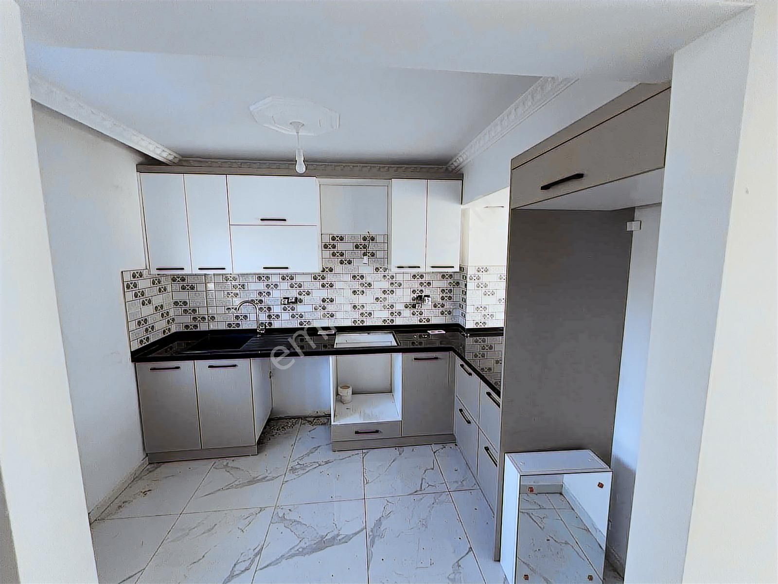 Gümüldür'de Denize 450m Yakınlıkta 2+1 Villa 132.5m2 Arsa İçinde - Görsel 14