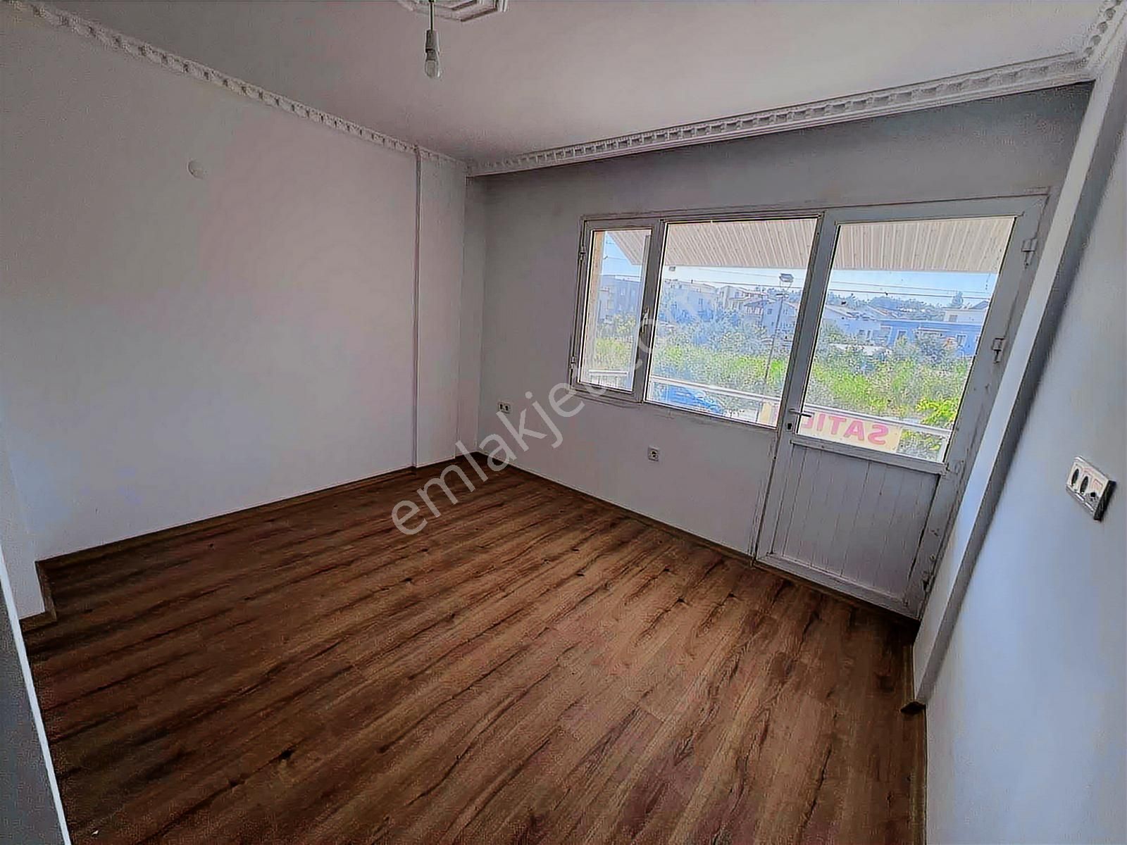 Gümüldür'de Denize 450m Yakınlıkta 2+1 Villa 132.5m2 Arsa İçinde - Görsel 20