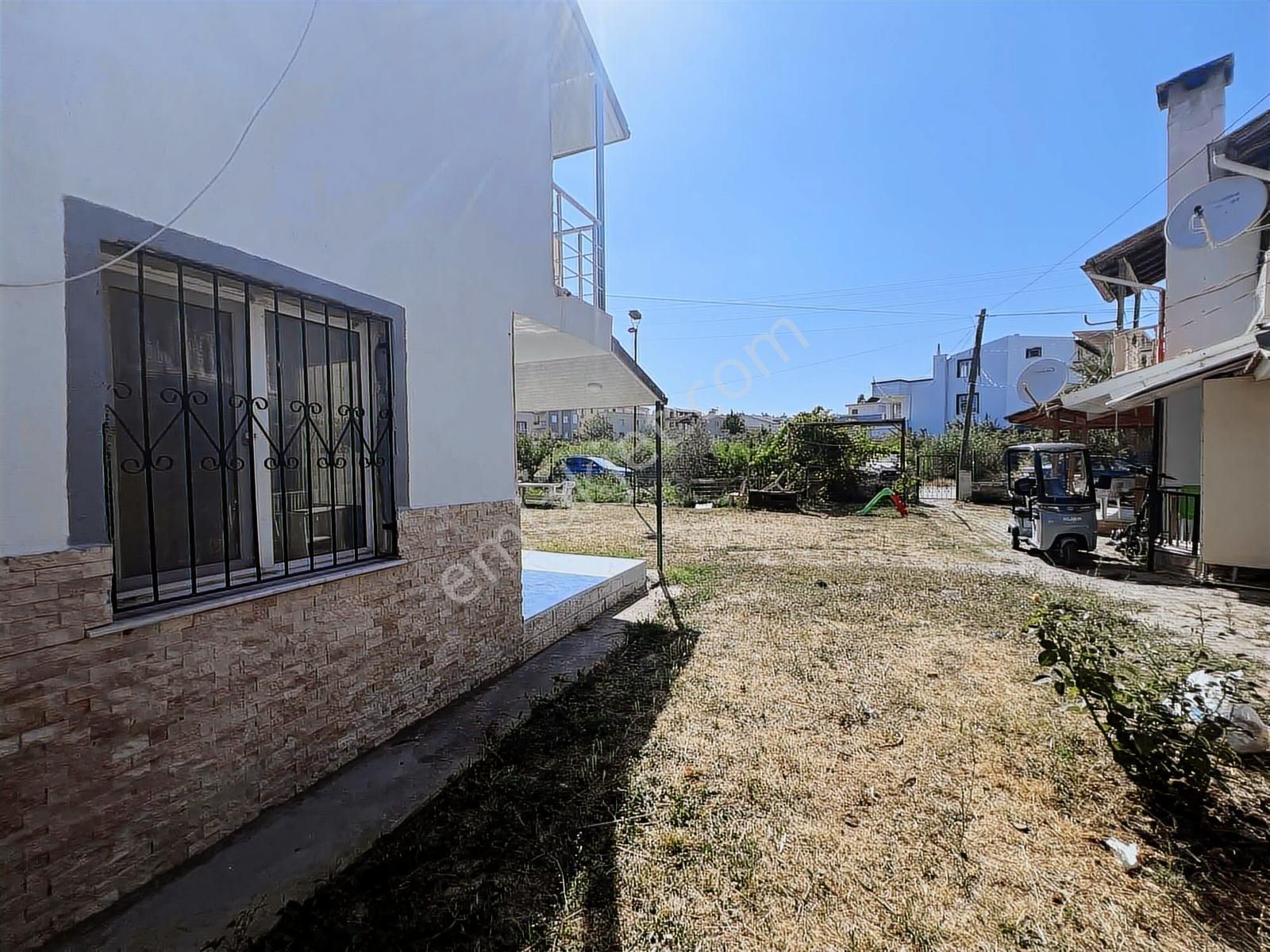 Gümüldür'de Denize 450m Yakınlıkta 2+1 Villa 132.5m2 Arsa İçinde - Görsel 17