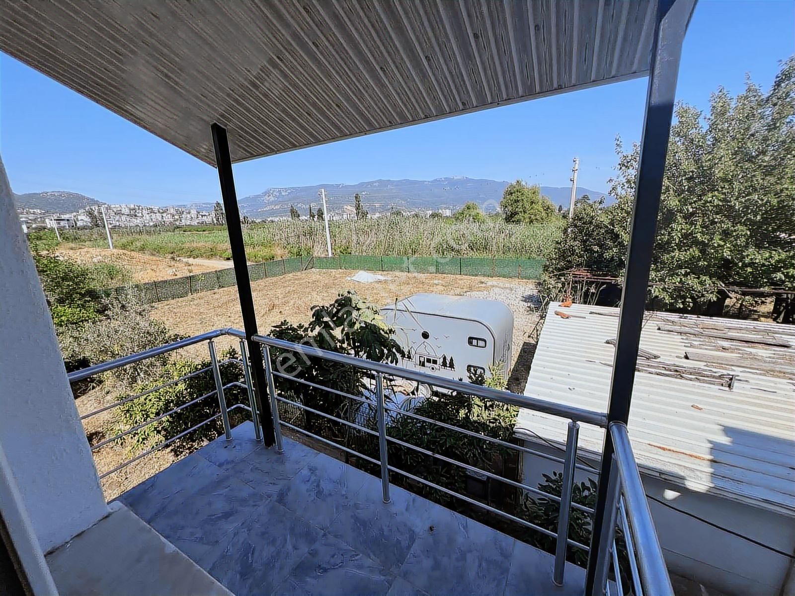 Gümüldür'de Denize 450m Yakınlıkta 2+1 Villa 132.5m2 Arsa İçinde - Görsel 21