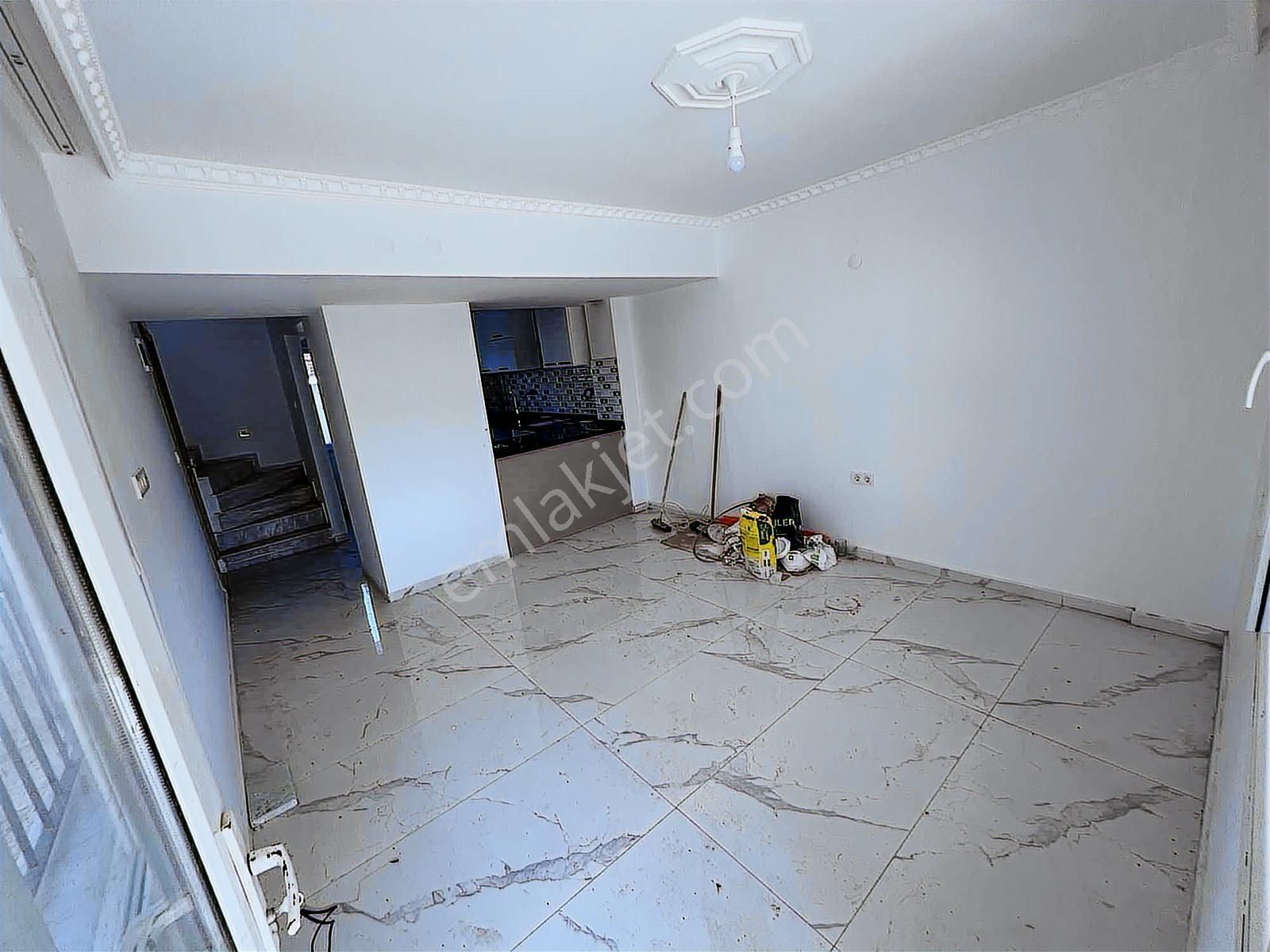 Gümüldür'de Denize 450m Yakınlıkta 2+1 Villa 132.5m2 Arsa İçinde - Görsel 9