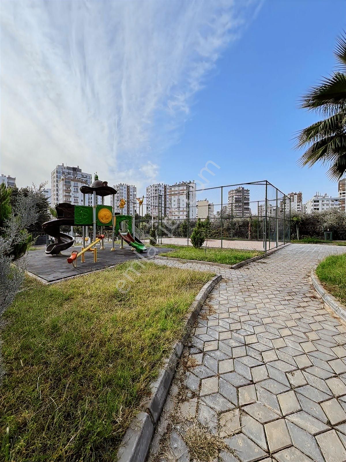 Ceo Gruptan Mezitli'de Satılık 3+1 Site İçi Daire - Görsel 23