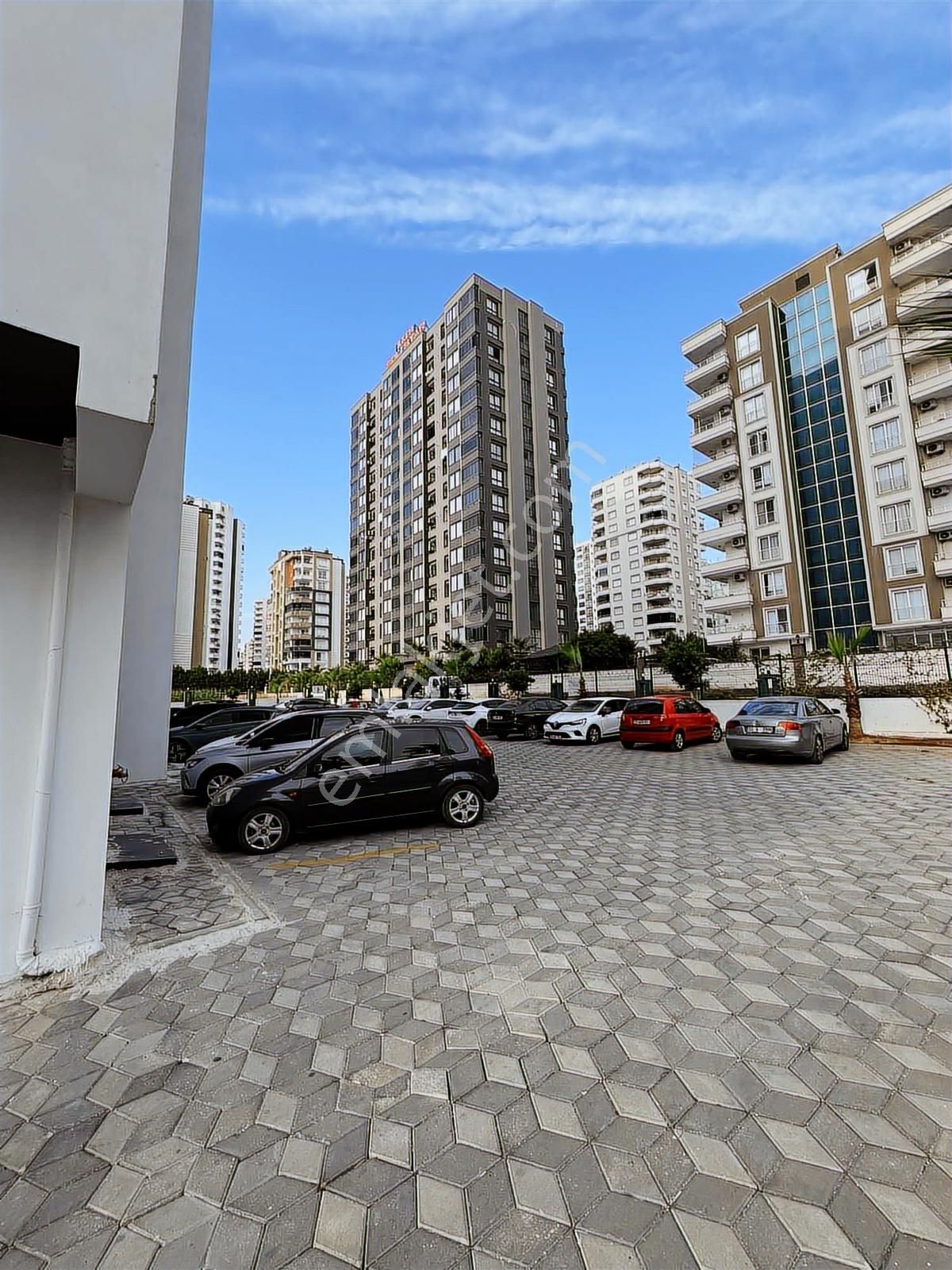 Ceo Gruptan Mezitli'de Satılık 3+1 Site İçi Daire - Görsel 3