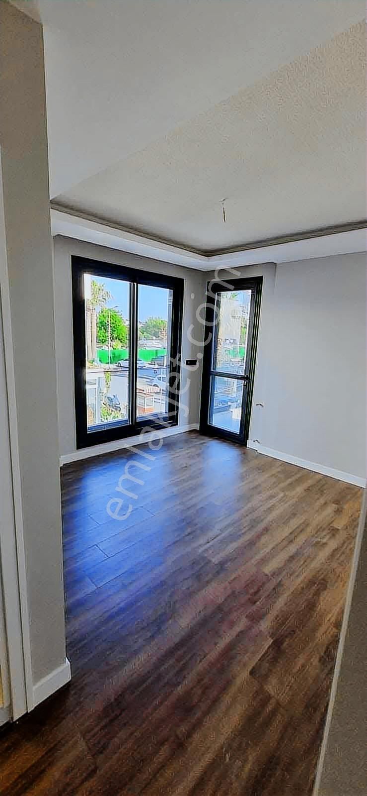 İzmir Gümüldür,de Müstakil Havuzlu 4+1 Villa 350m2 Arsa İçinde - Görsel 6