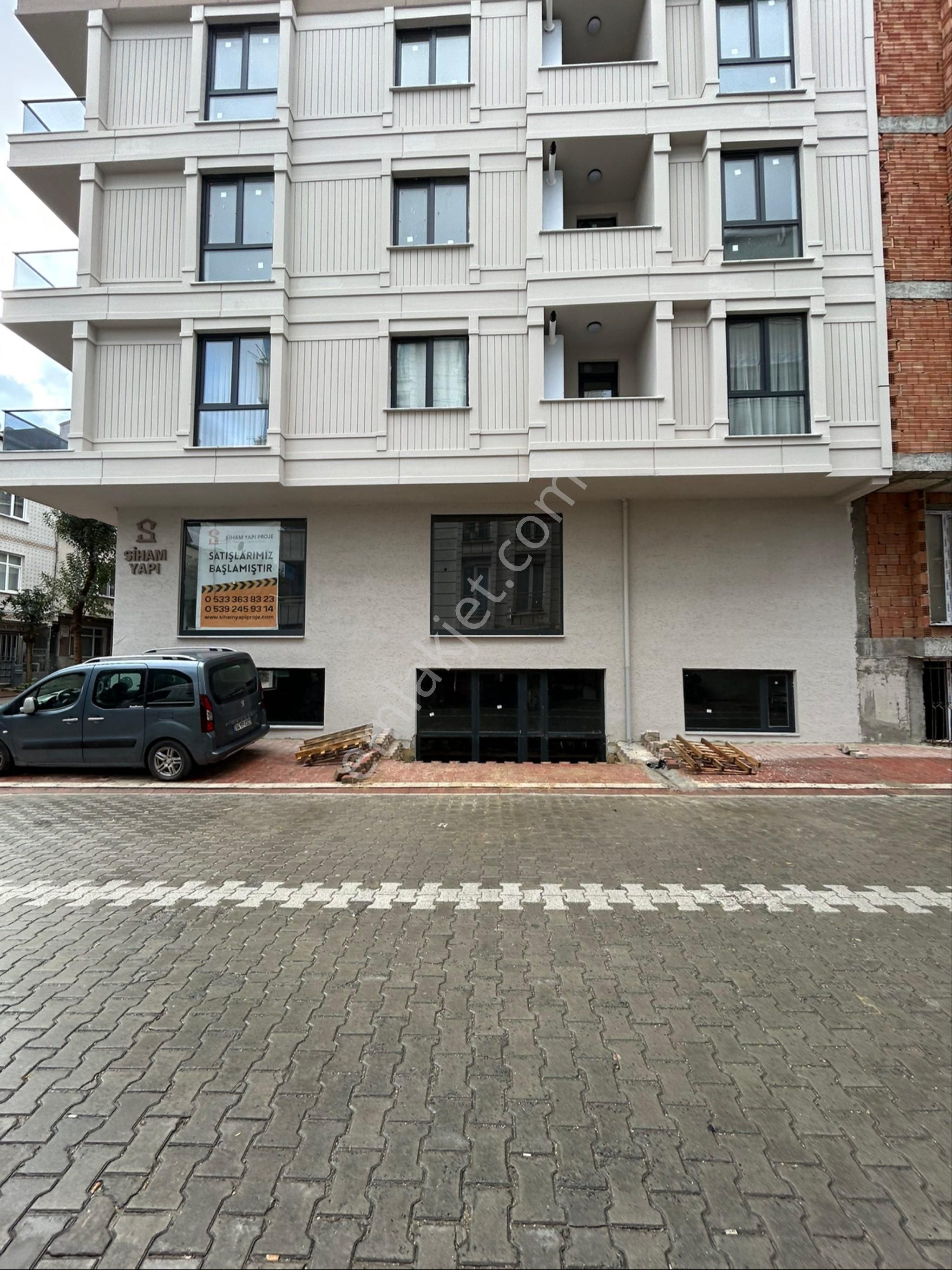 İskanlı Yatırımlık | Altlı Üstlü 300 M² | 2 Girişli Dükkan - Görsel 2