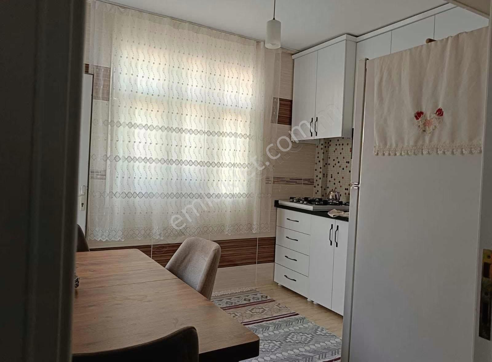 Deniz'den Komple Satılık 3 Katlı - Görsel 9