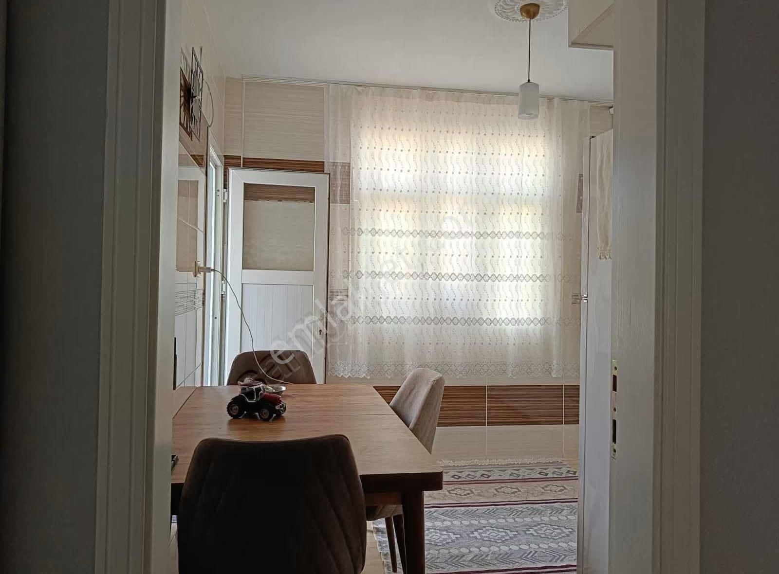 Deniz'den Komple Satılık 3 Katlı - Görsel 11