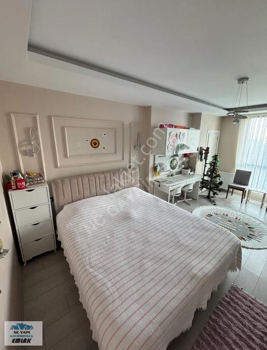 Nc Emlakdan Satılık Çekmeköyde Golden Sitesinde İçi Özel Tasarım - Görsel 35