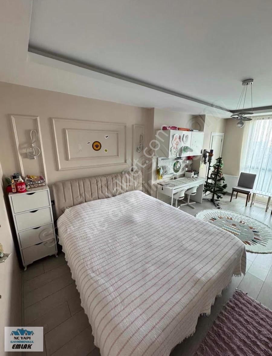 Nc Emlakdan Satılık Çekmeköyde Golden Sitesinde İçi Özel Tasarım - Görsel 29