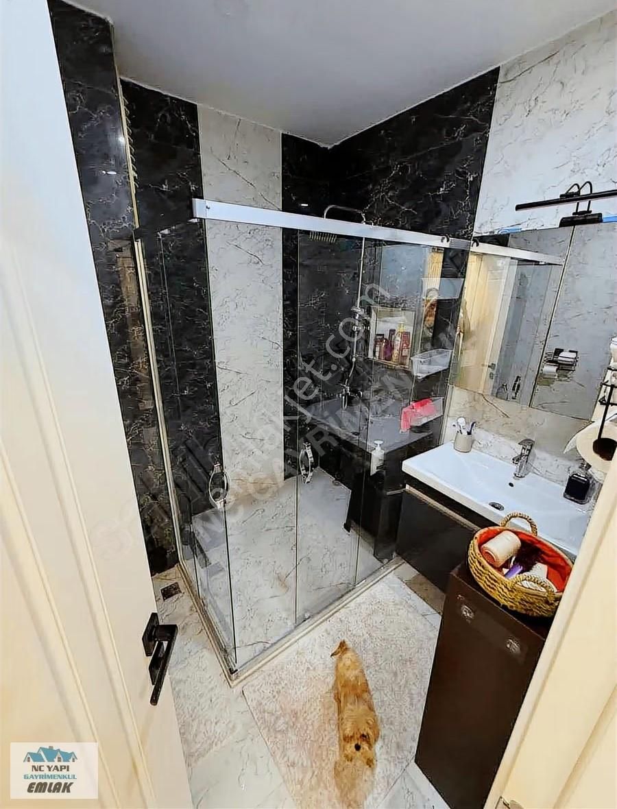 Nc Emlakdan Satılık Çekmeköyde Golden Sitesinde İçi Özel Tasarım - Görsel 11