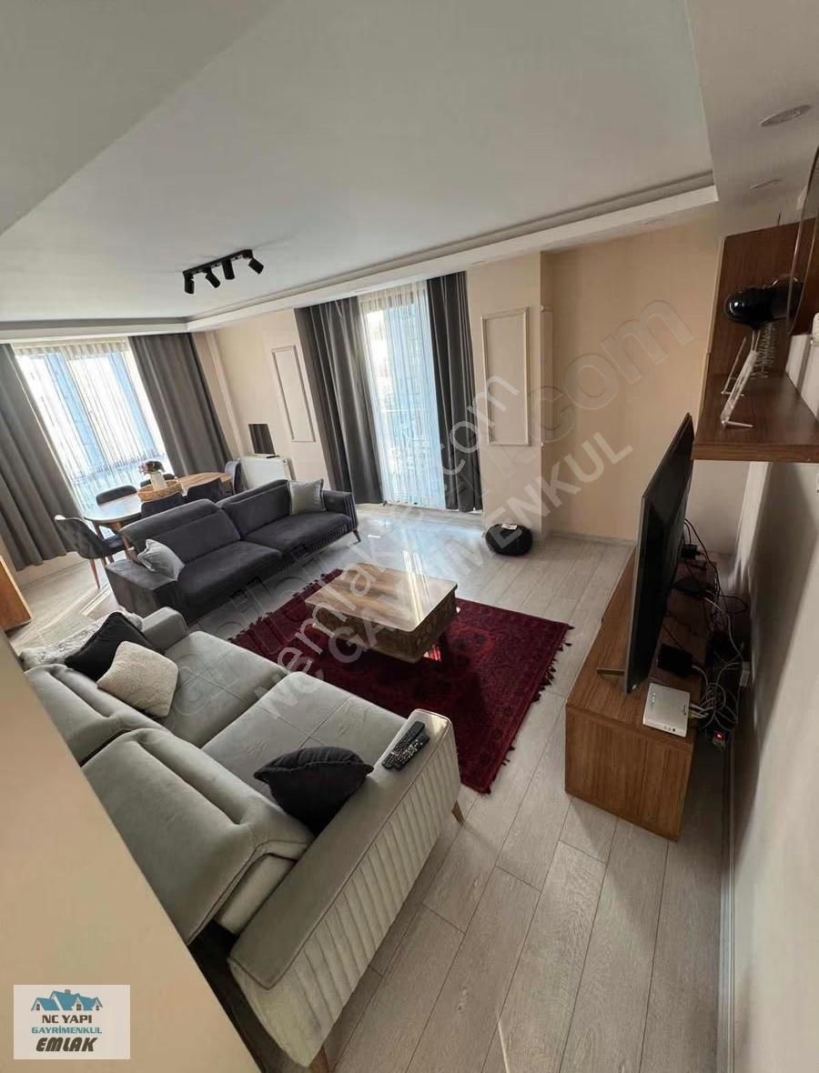 Nc Emlakdan Satılık Çekmeköyde Golden Sitesinde İçi Özel Tasarım - Görsel 23