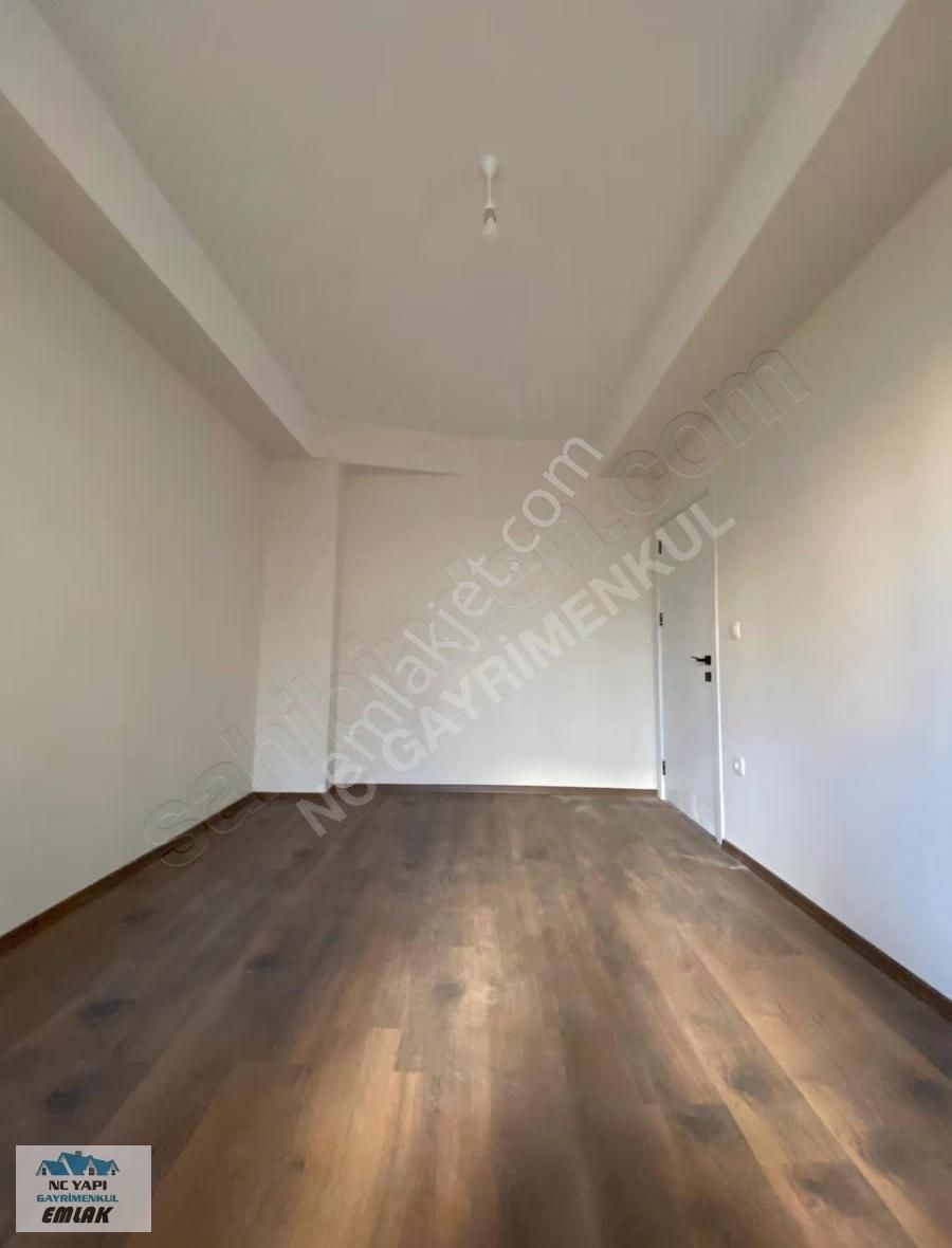 Çekmeköyde Yüksek Giriş 3 Oda 1 Salonlu - Görsel 24