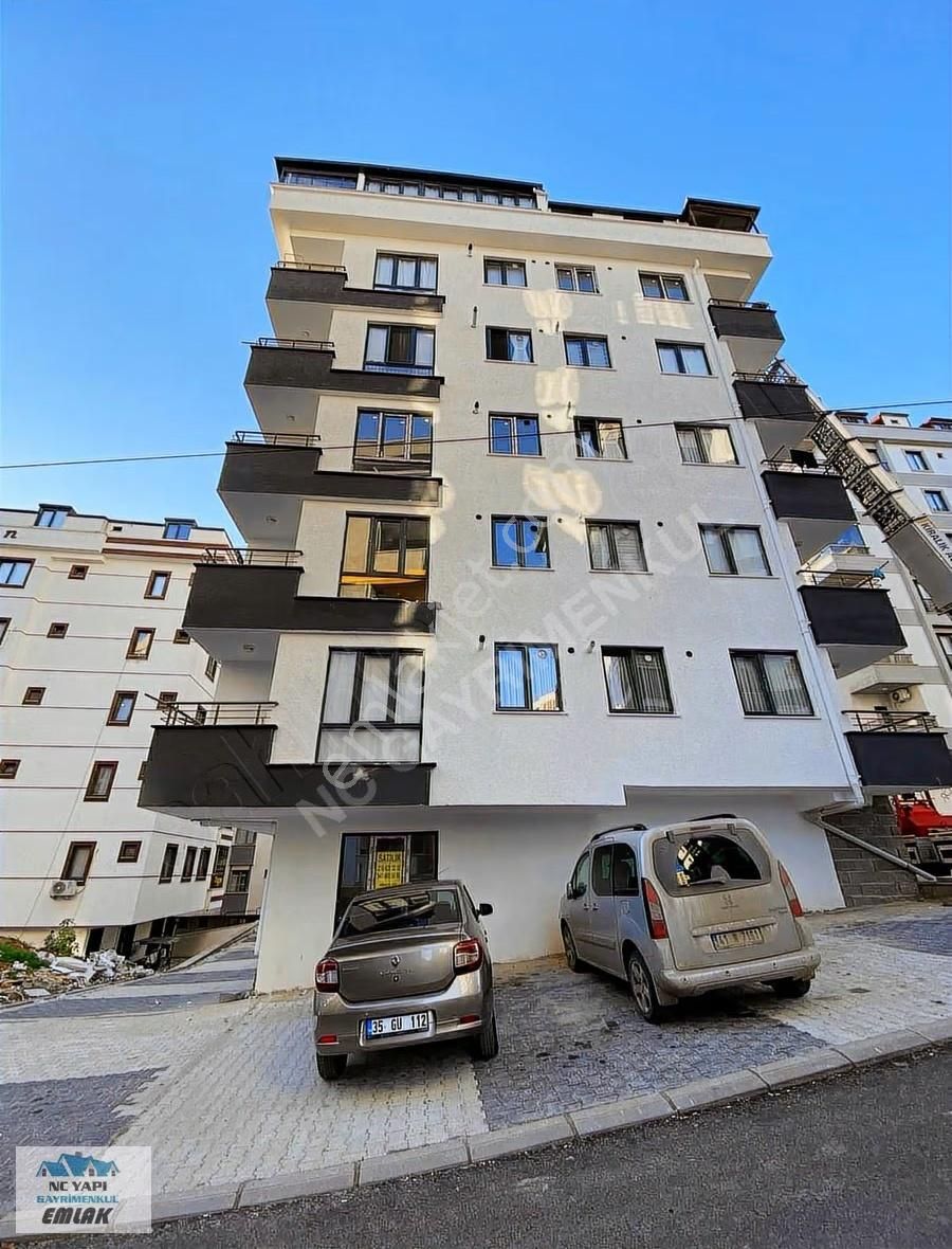 Çekmeköyde Yüksek Giriş 3 Oda 1 Salonlu