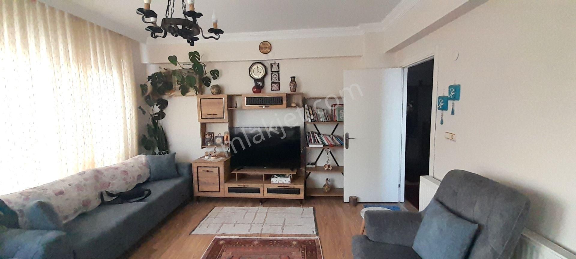 Beren Emlak' Tan Altınova Mh. Deniz Manz. İskanlı Satılık 2+1 - Görsel 5