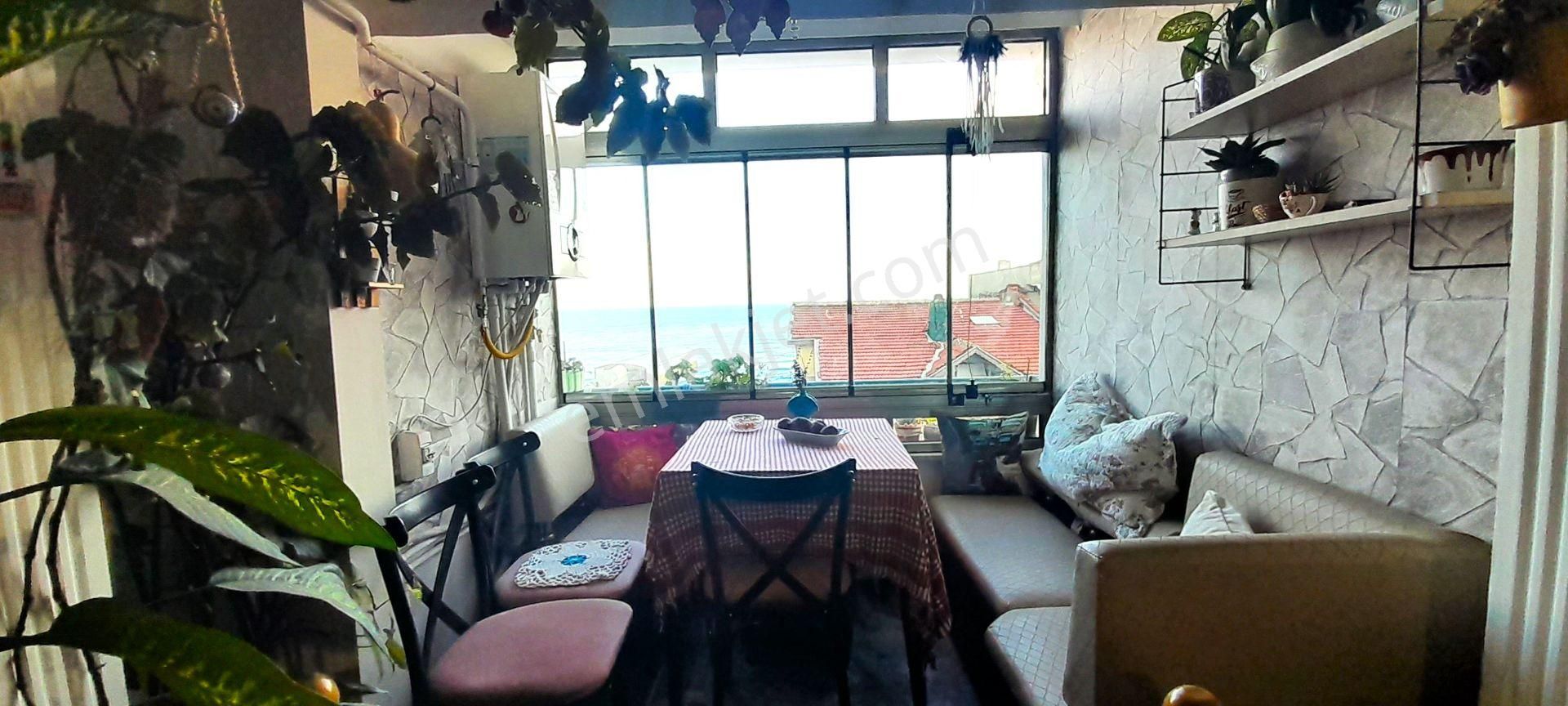 Beren Emlak' Tan Altınova Mh. Deniz Manz. İskanlı Satılık 2+1