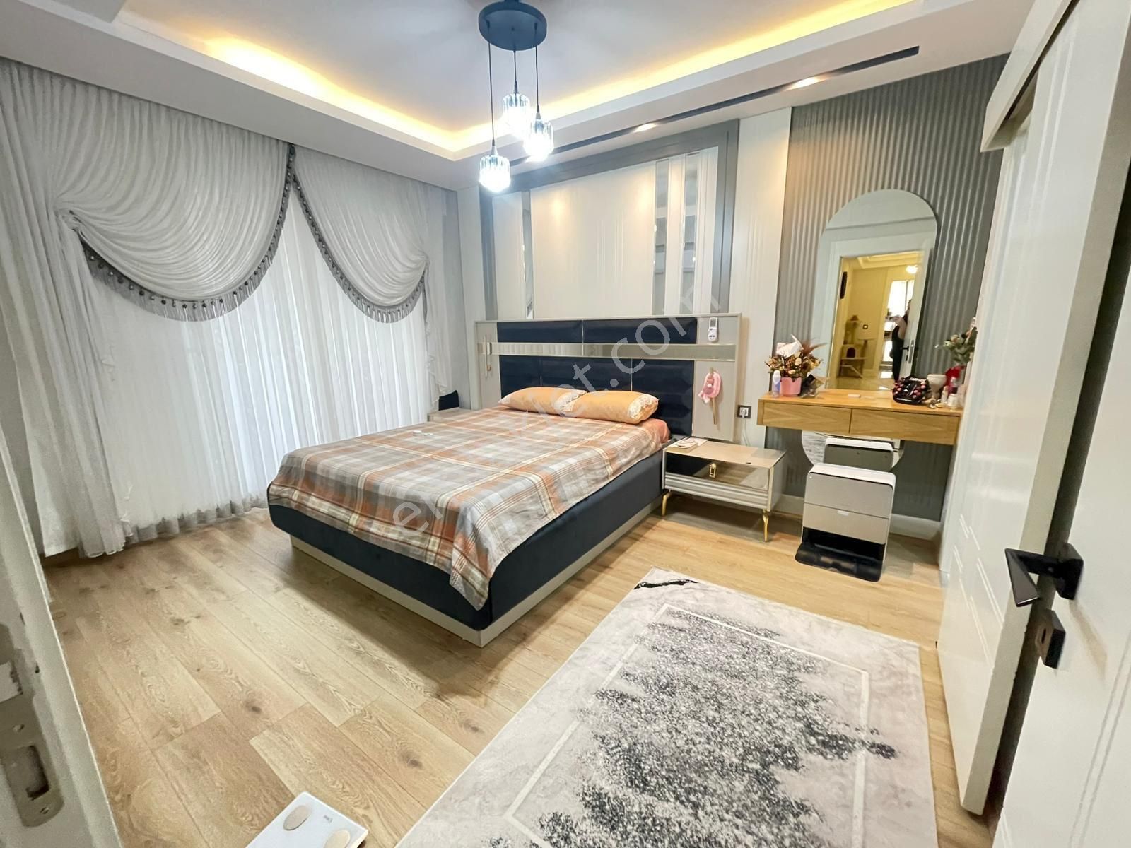 Winstown Avm Karşısında Fırsat Satılık 3.5+1 Daire