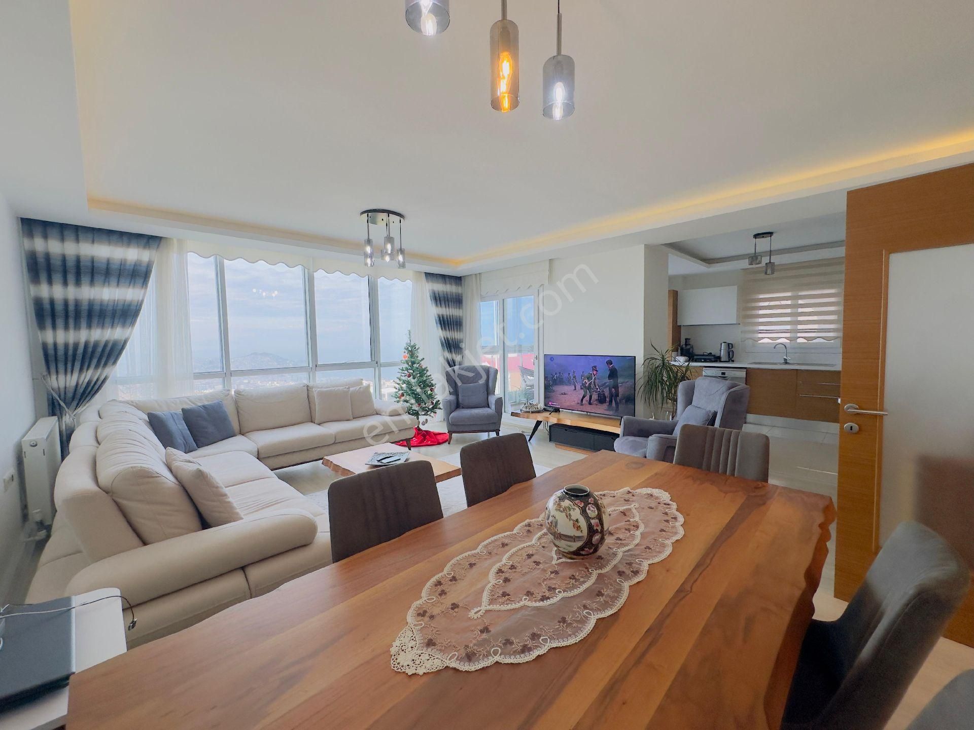 Kuşadası Ege Mah Panoramik Deniz Manzaralı Doğalgazlı Arakat Satılık 3+1 Lüx Daire - Görsel 10