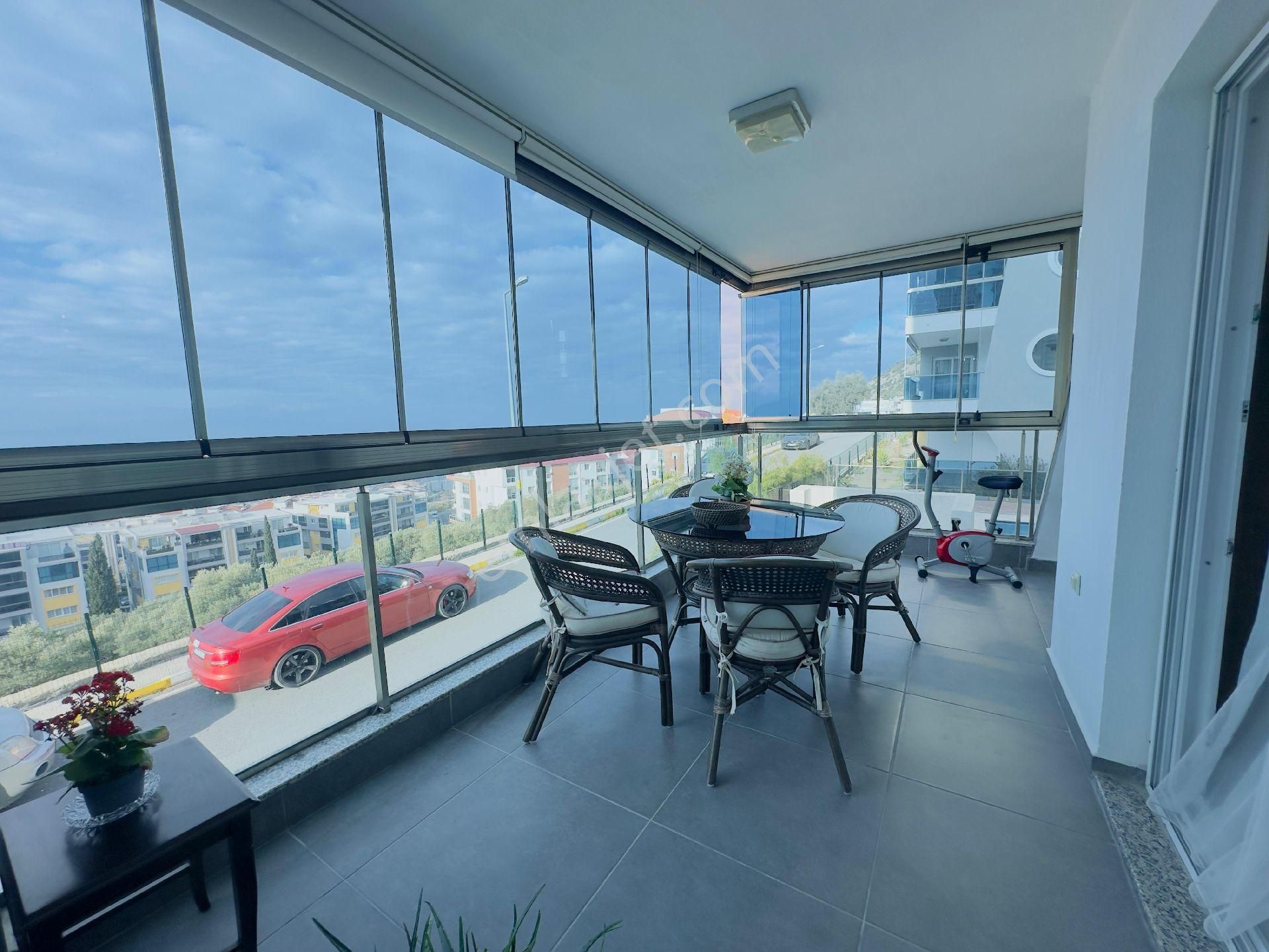 Kuşadası Ege Mah Panoramik Deniz Manzaralı Doğalgazlı Arakat Satılık 3+1 Lüx Daire - Görsel 28