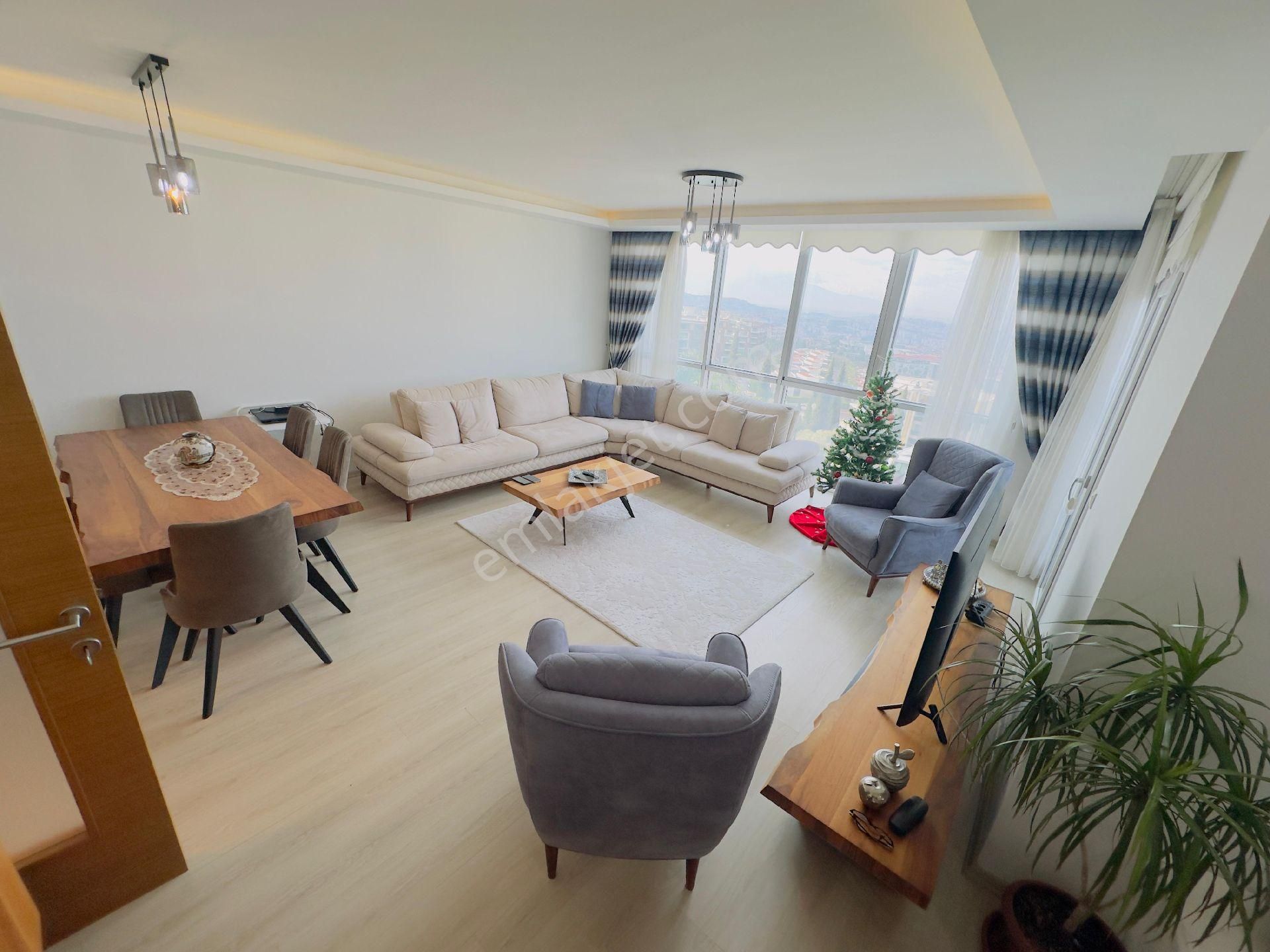 Kuşadası Ege Mah Panoramik Deniz Manzaralı Doğalgazlı Arakat Satılık 3+1 Lüx Daire - Görsel 7