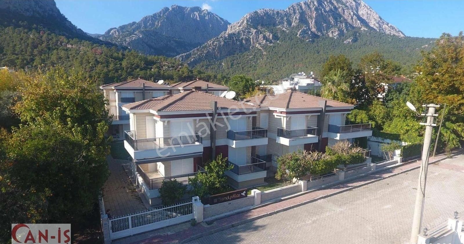 Göynük'te Büyük Balkon Ve Bahçeli Lüks Sıfır Villa - Görsel 19