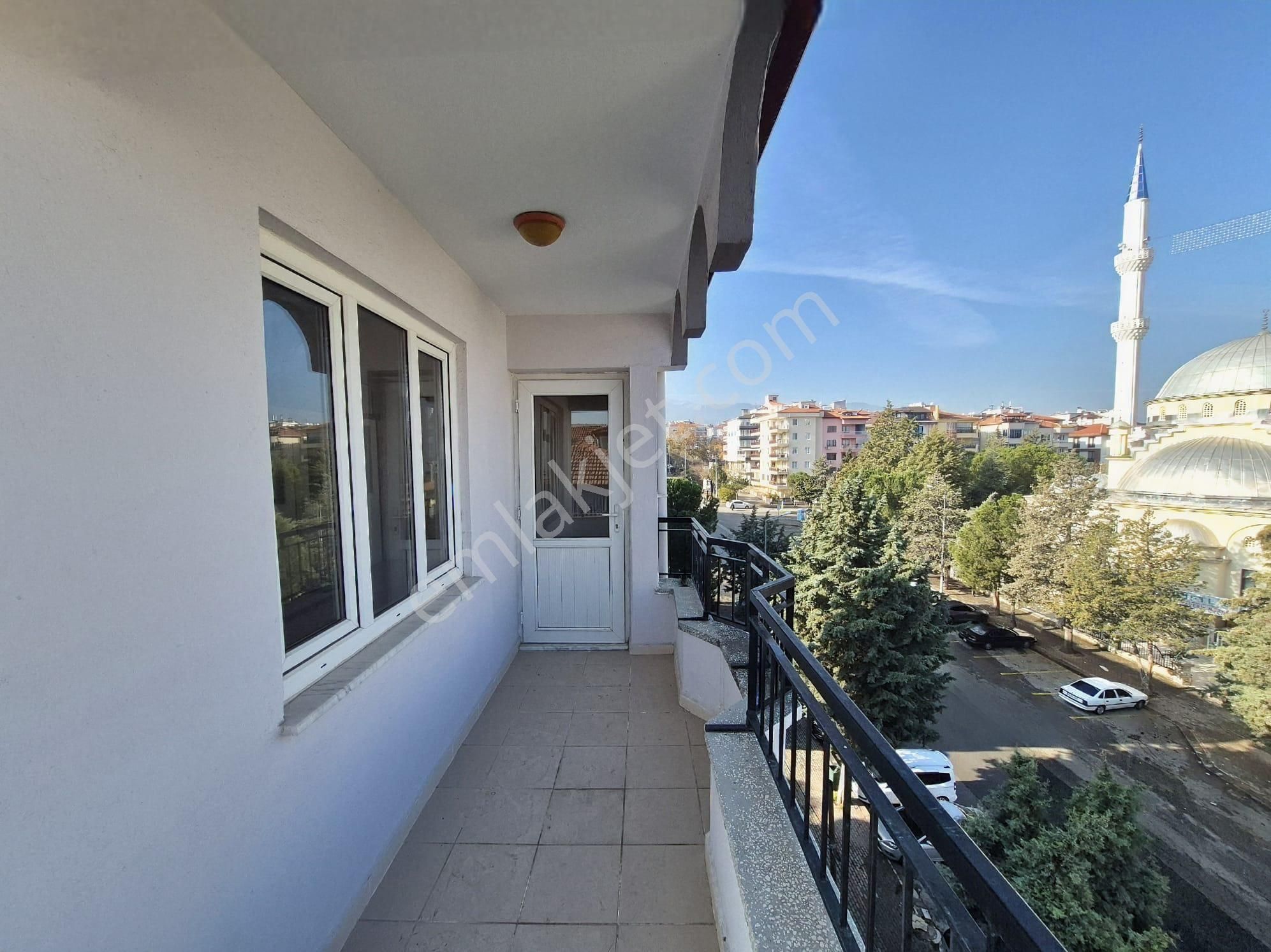 Myra Dan Kınıklı Mahallesi Nde Satılık Daire - Görsel 25