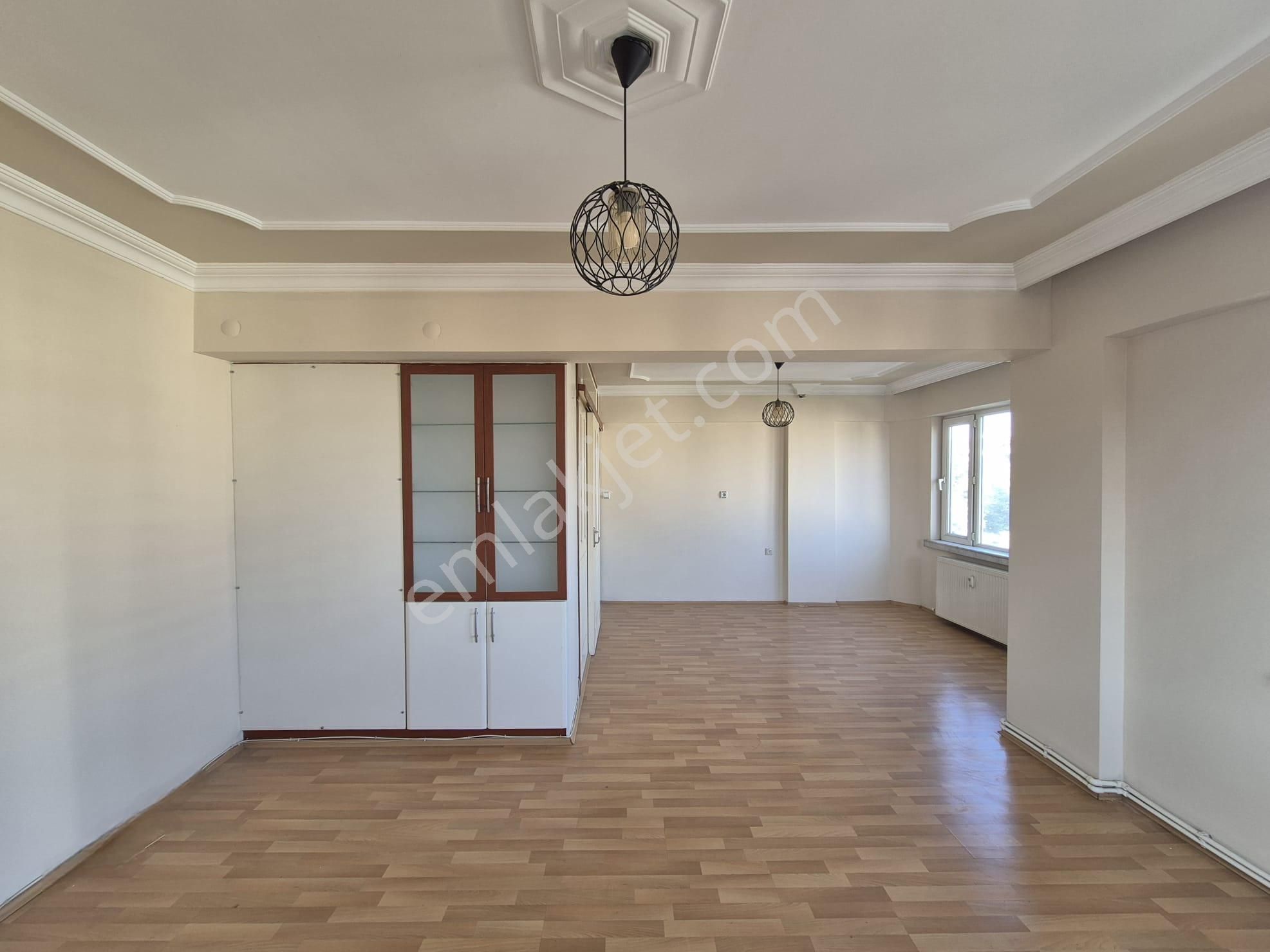 Myra Dan Kınıklı Mahallesi Nde Satılık Daire - Görsel 9