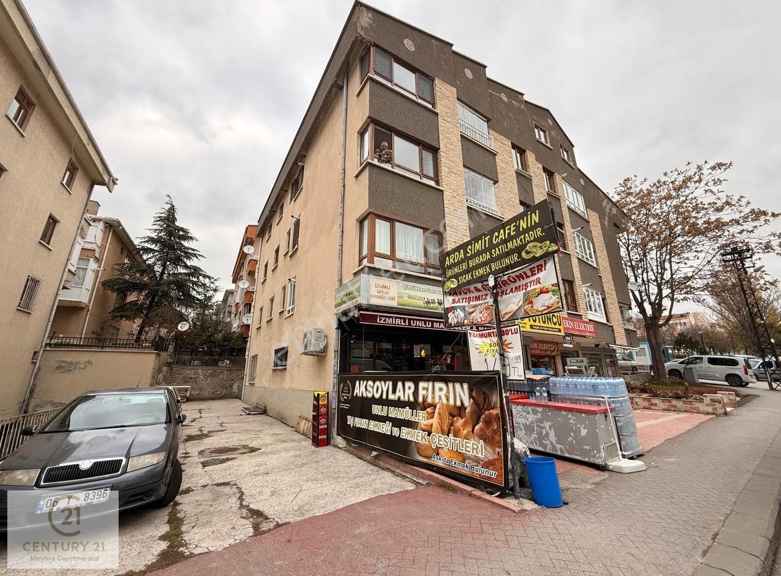 Göktürk Mah 4+1 Dubleks Kök Tapu Krediye Uygun Boş Açık Otopark