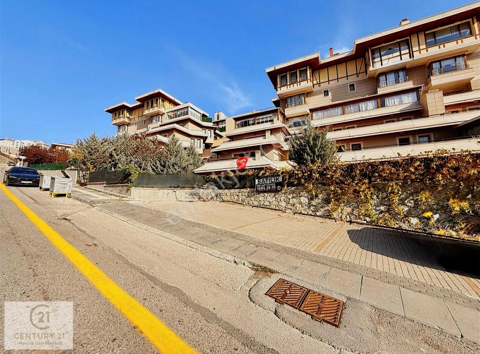 341 Etap Teras Evlerde 3+1 Geniş Kullanımlı Boş 250m2 Bahçeli