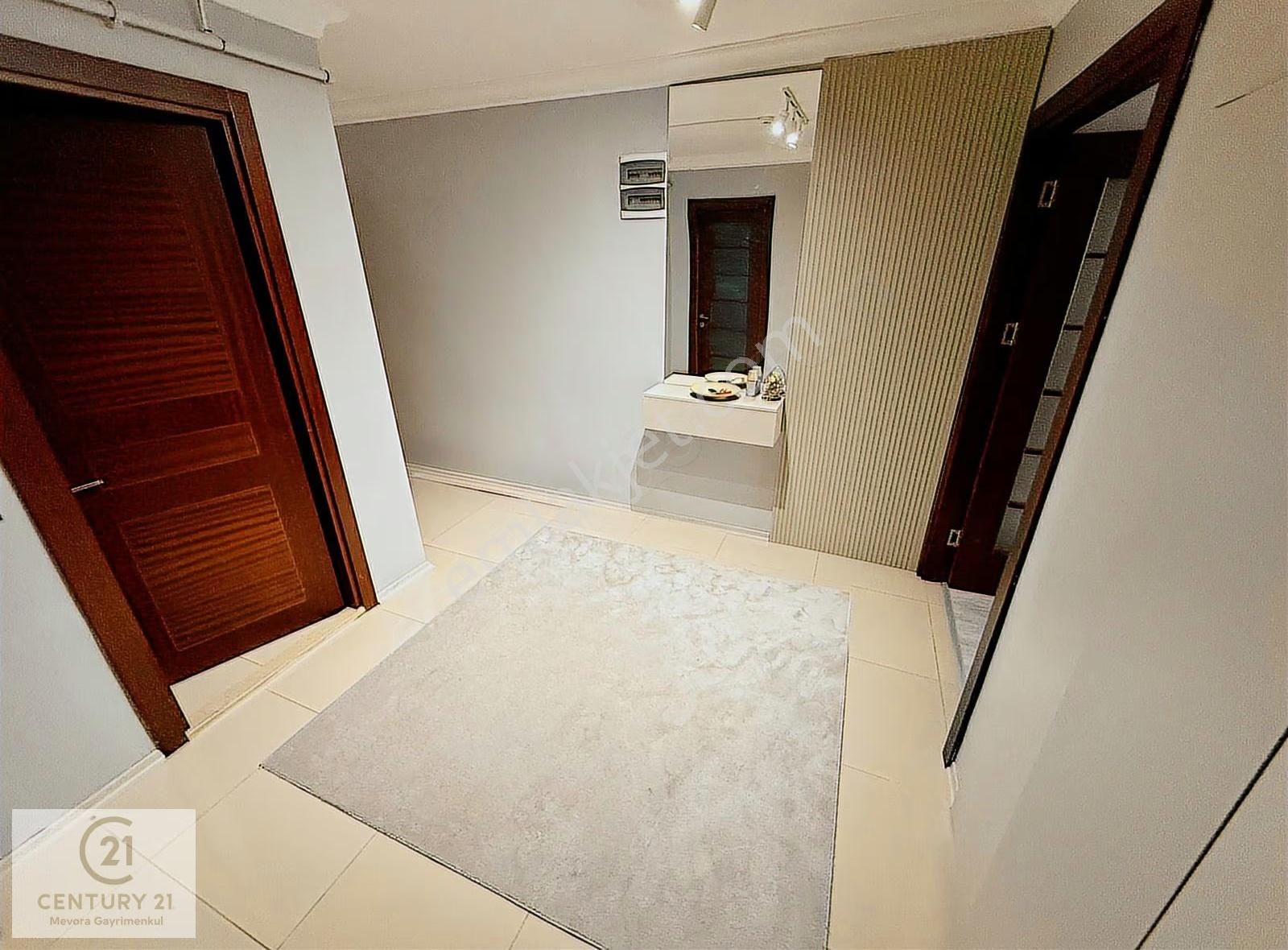 Okullar Bölgesinde Site İçerisinde Yenilenmiş Yapılı 3+1 Daire - Görsel 22